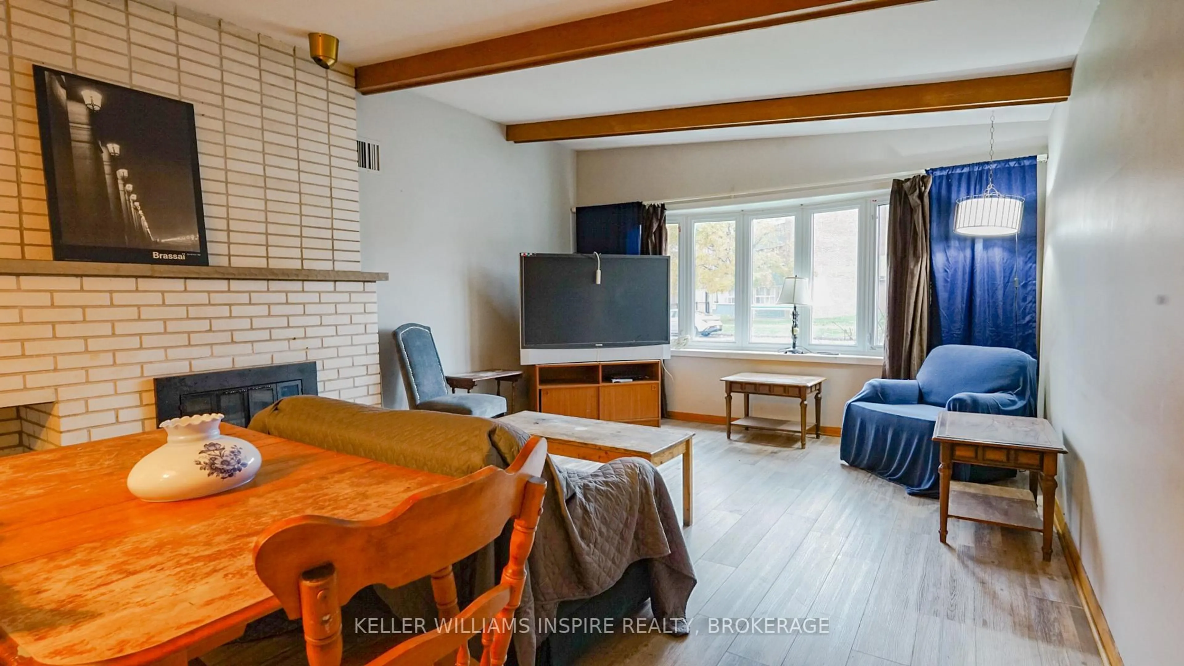 Living room with furniture, wood/laminate floor for 36 Van Order Dr, Kingston Ontario K7M 1B7