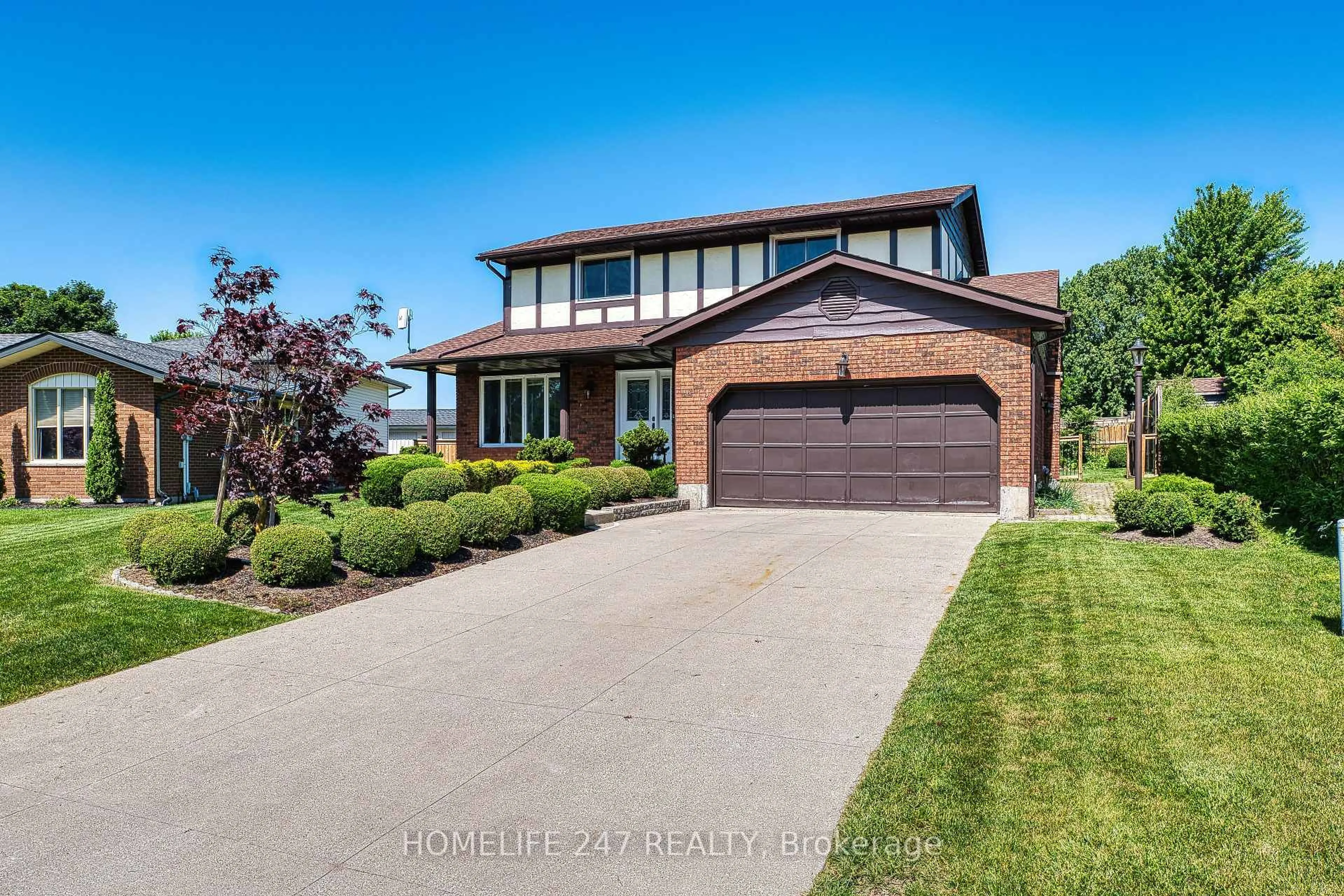 Home with brick exterior material, street for 475 Victoria Ave, North Perth Ontario N4W 3N7