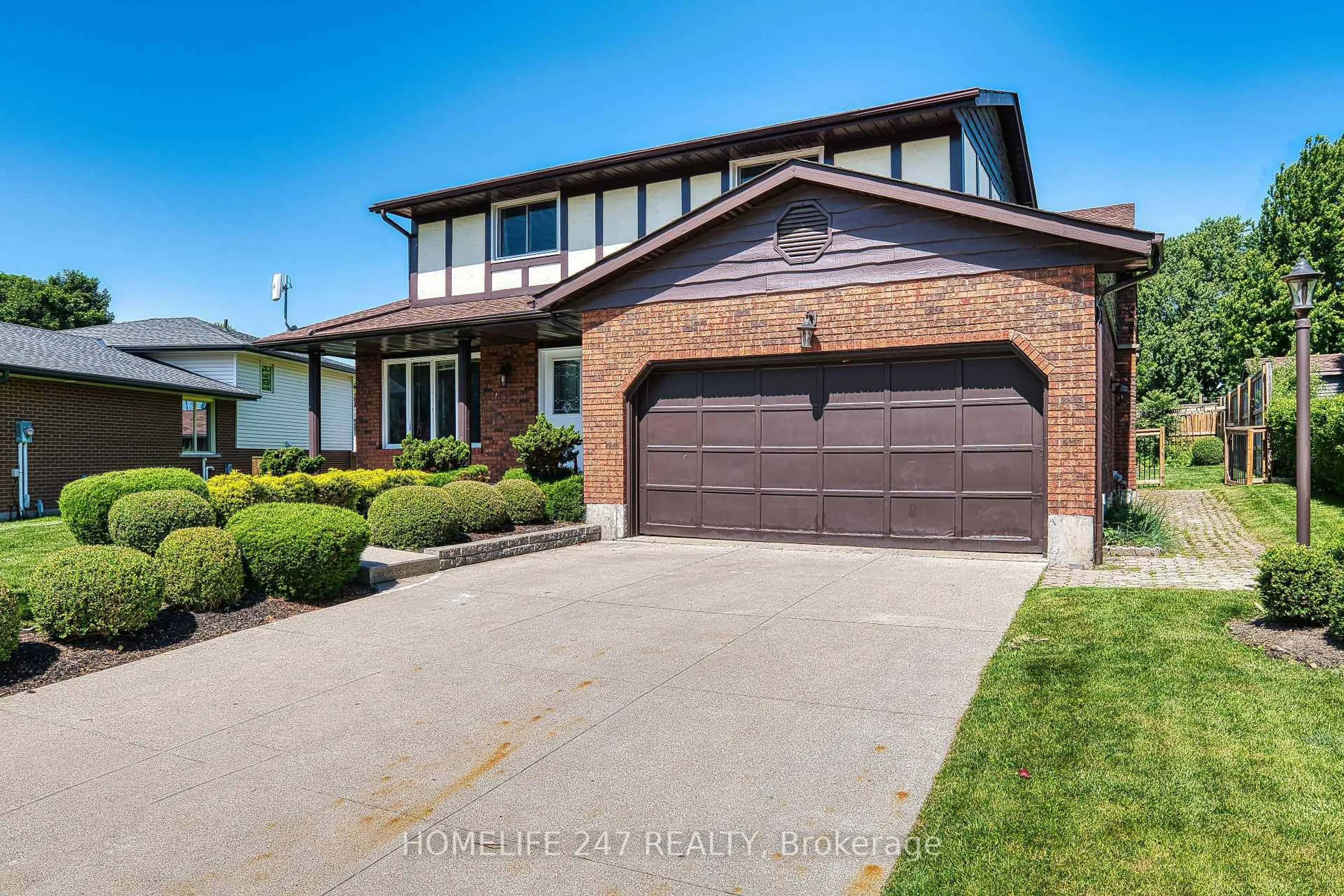 Home with brick exterior material, street for 475 Victoria Ave, North Perth Ontario N4W 3N7
