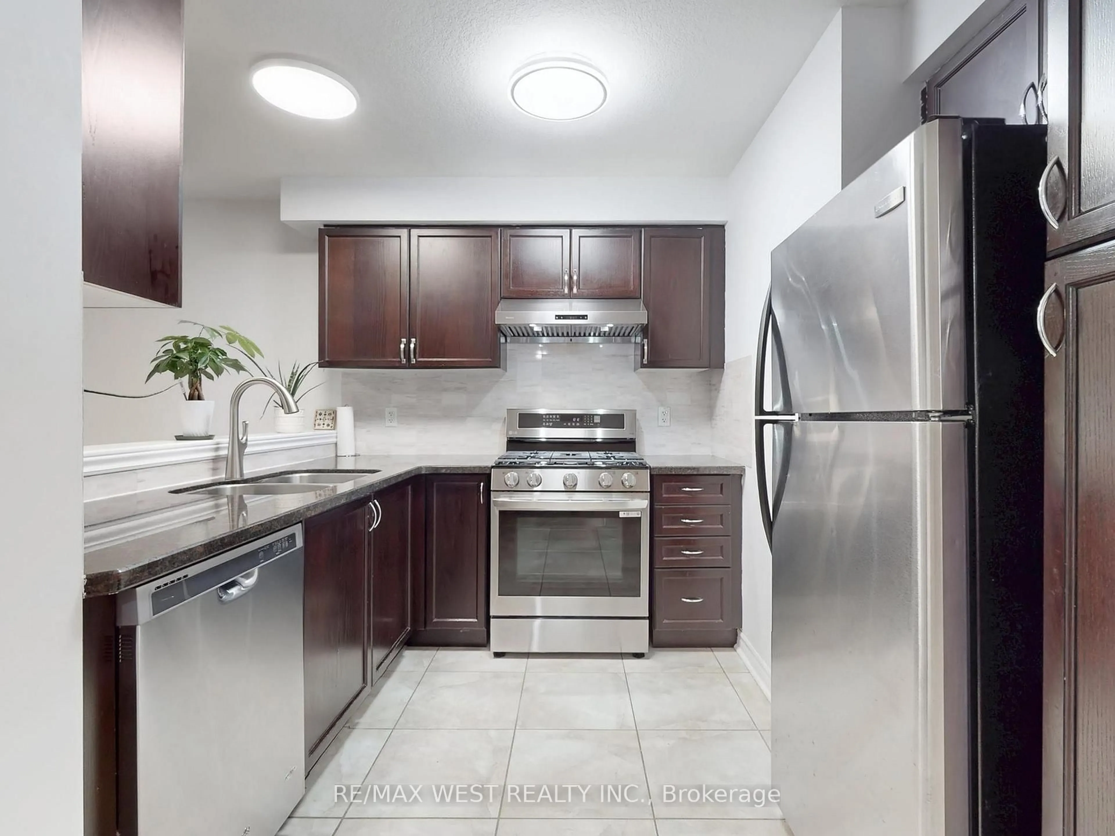 Standard kitchen, ceramic/tile floor for 32 Lambeth Way #15, Guelph Ontario N1L 0H1