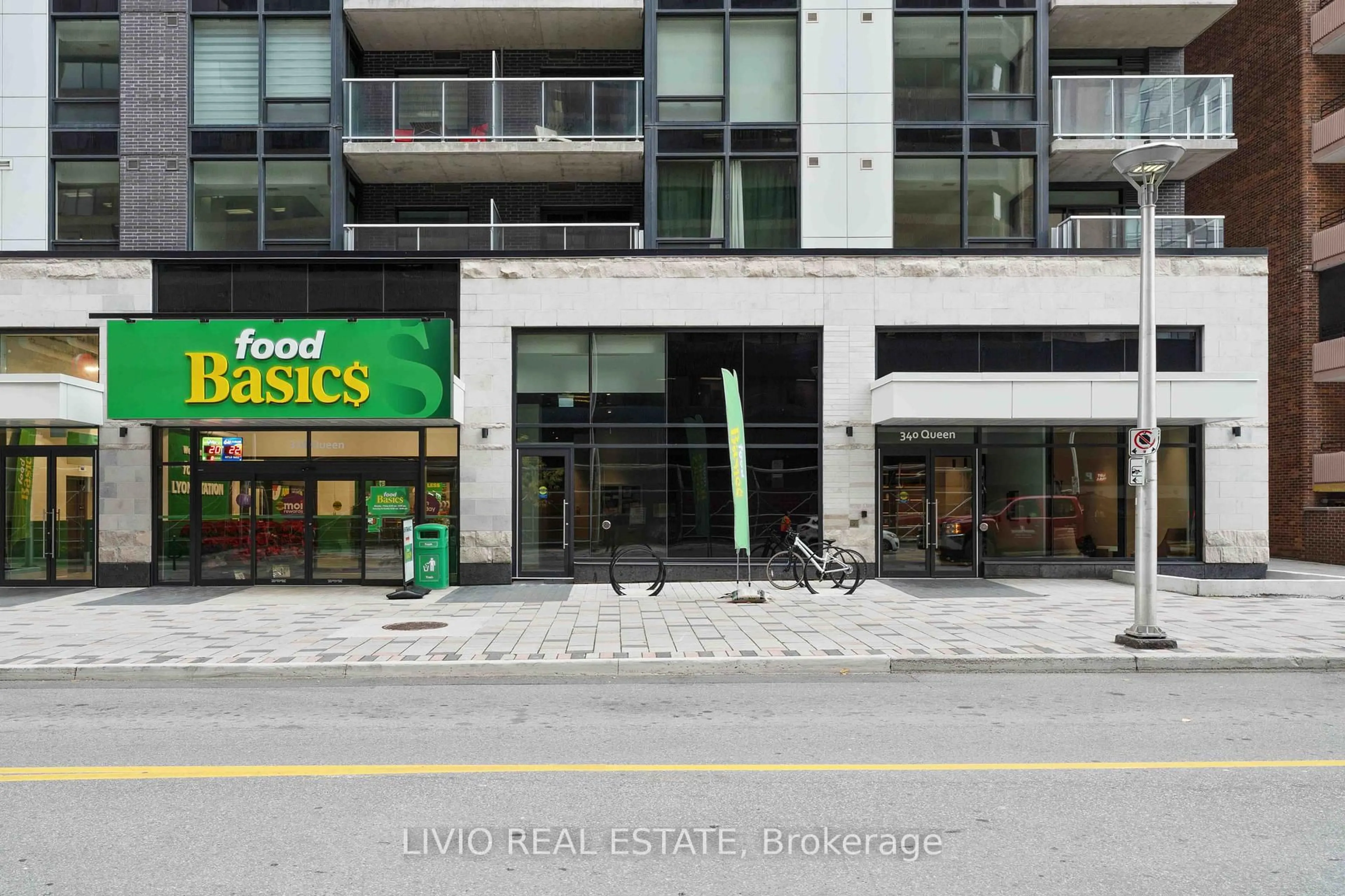 Indoor foyer for 340 Queen Street Ottawa St #502, Ottawa Ontario K1R 0G1