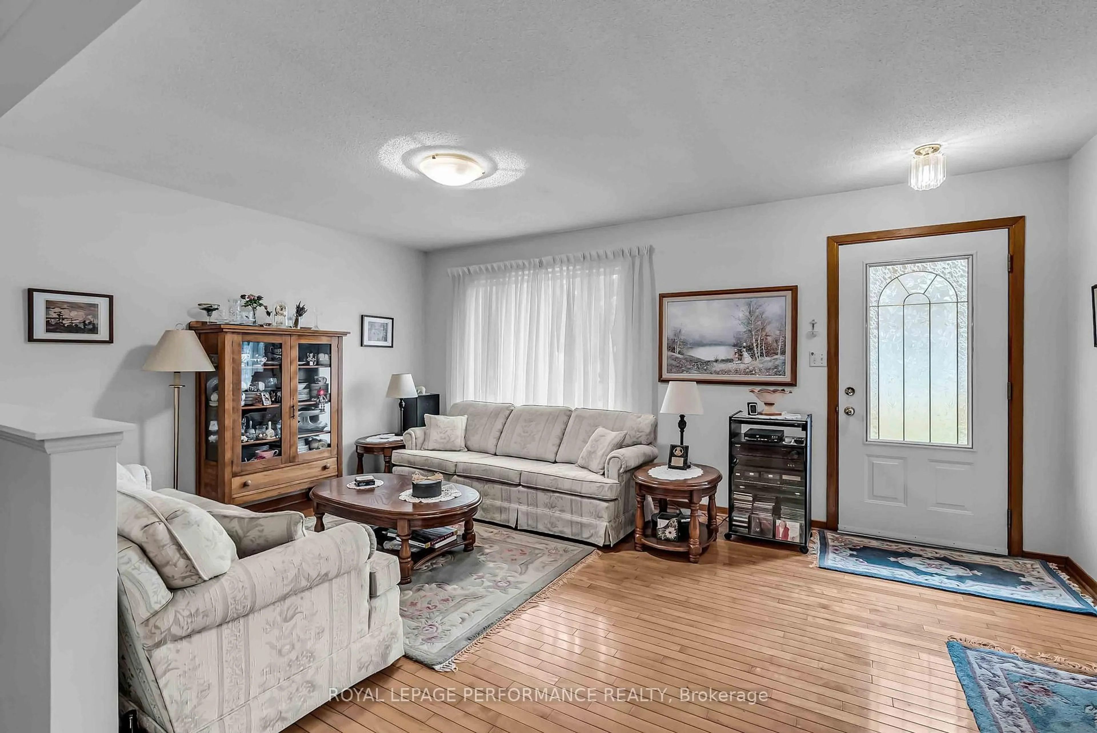 Living room with furniture, unknown for 1953 Concorde Ave, Cornwall Ontario K6H 6M3