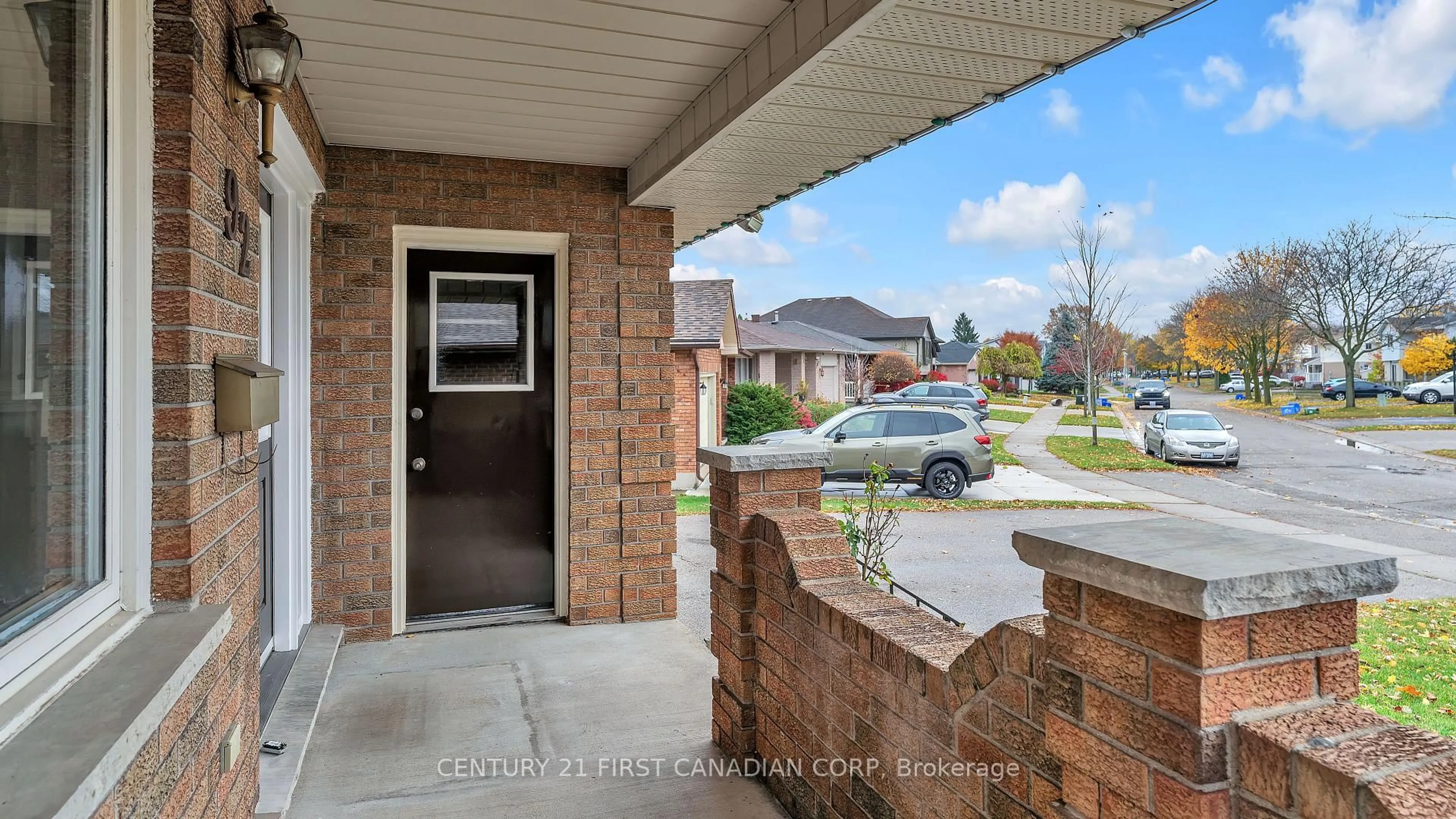 Indoor entryway for 92 Golfdale Cres, London South Ontario N6C 5P5