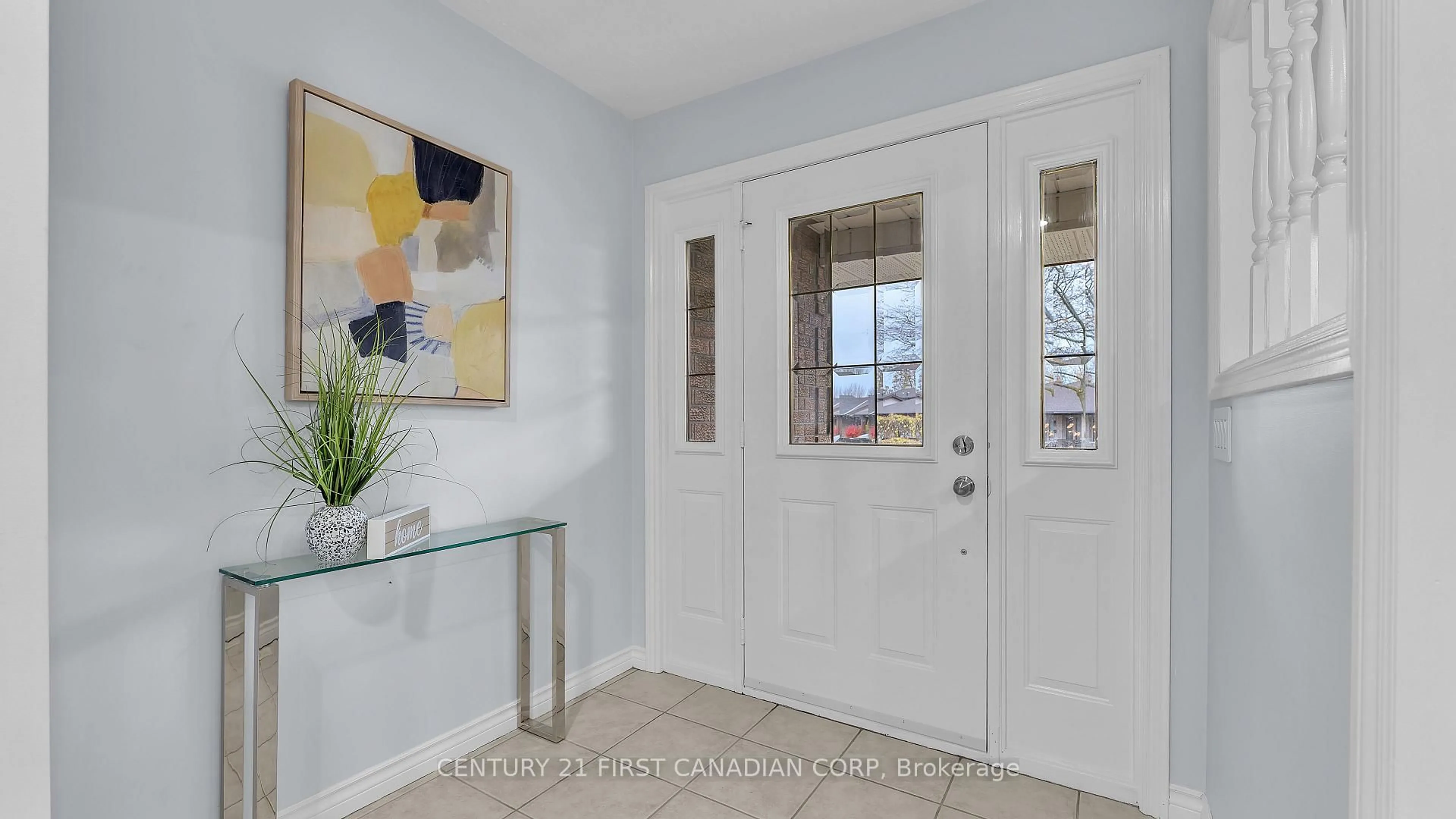Indoor entryway for 92 Golfdale Cres, London South Ontario N6C 5P5