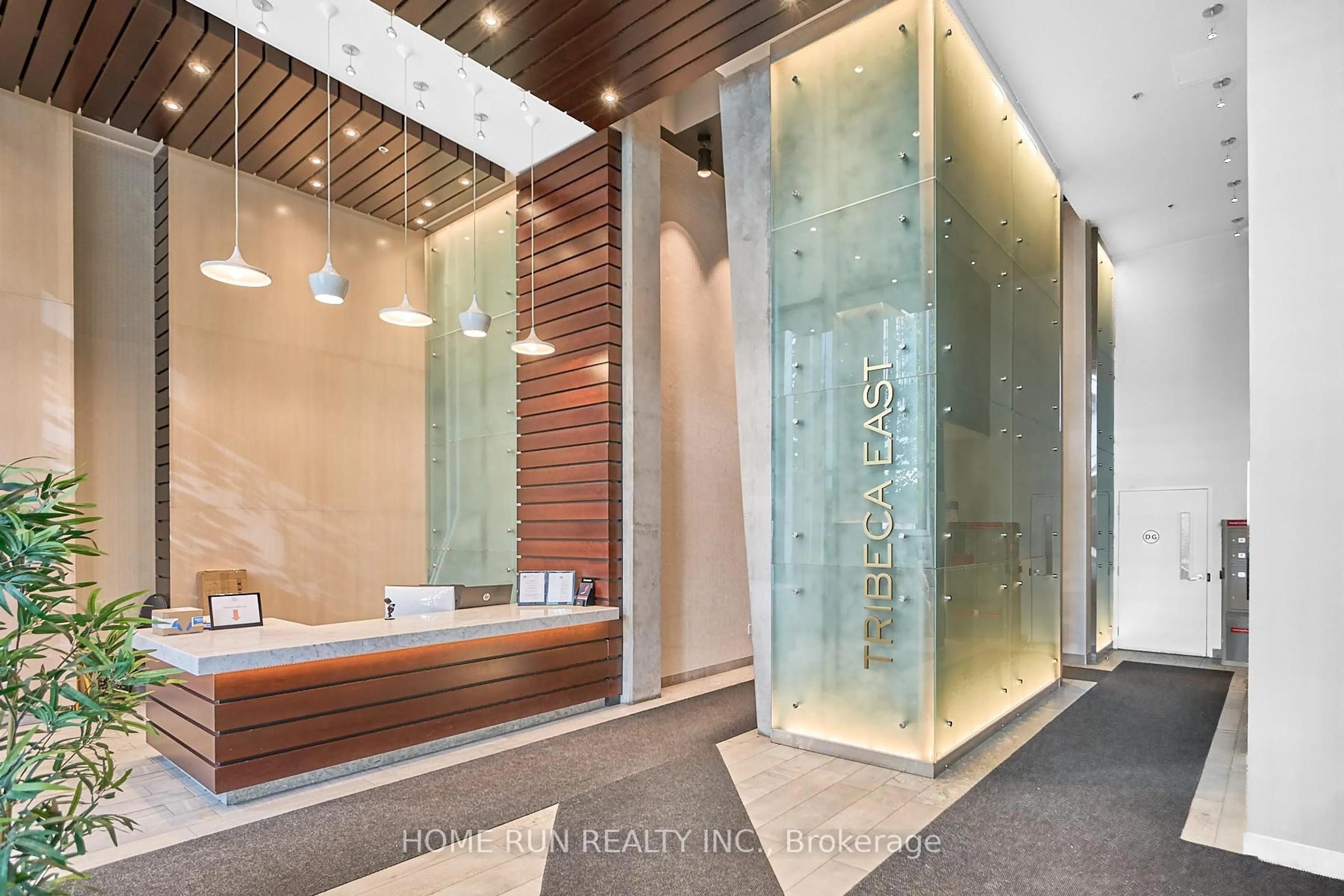 Unknown for 40 Nepean St #1306, Ottawa Ontario K2P 0X5