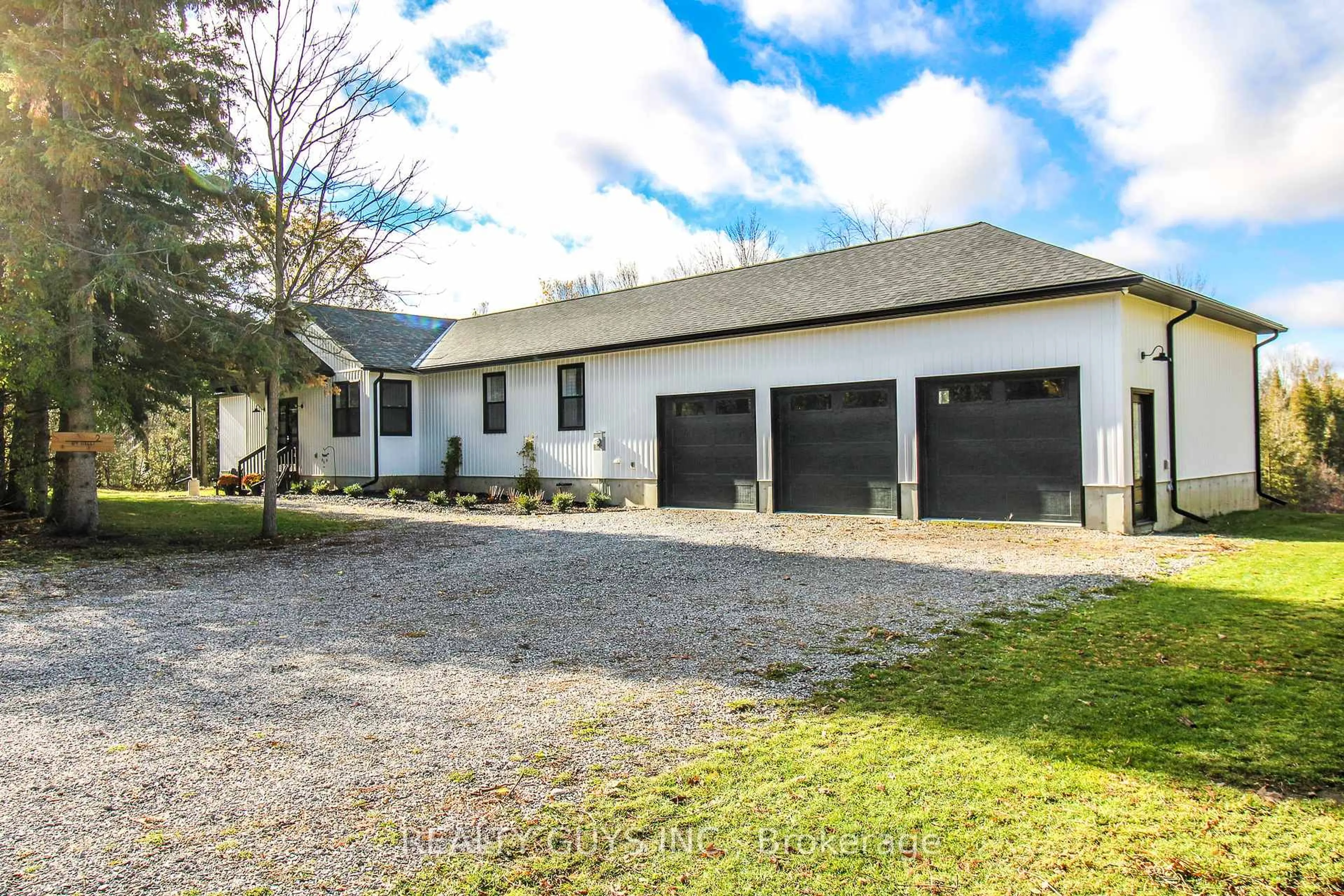 A pic from outside/outdoor area/front of a property/back of a property/a pic from drone, street for 2 Ivy St, Kawartha Lakes Ontario K0L 2W0