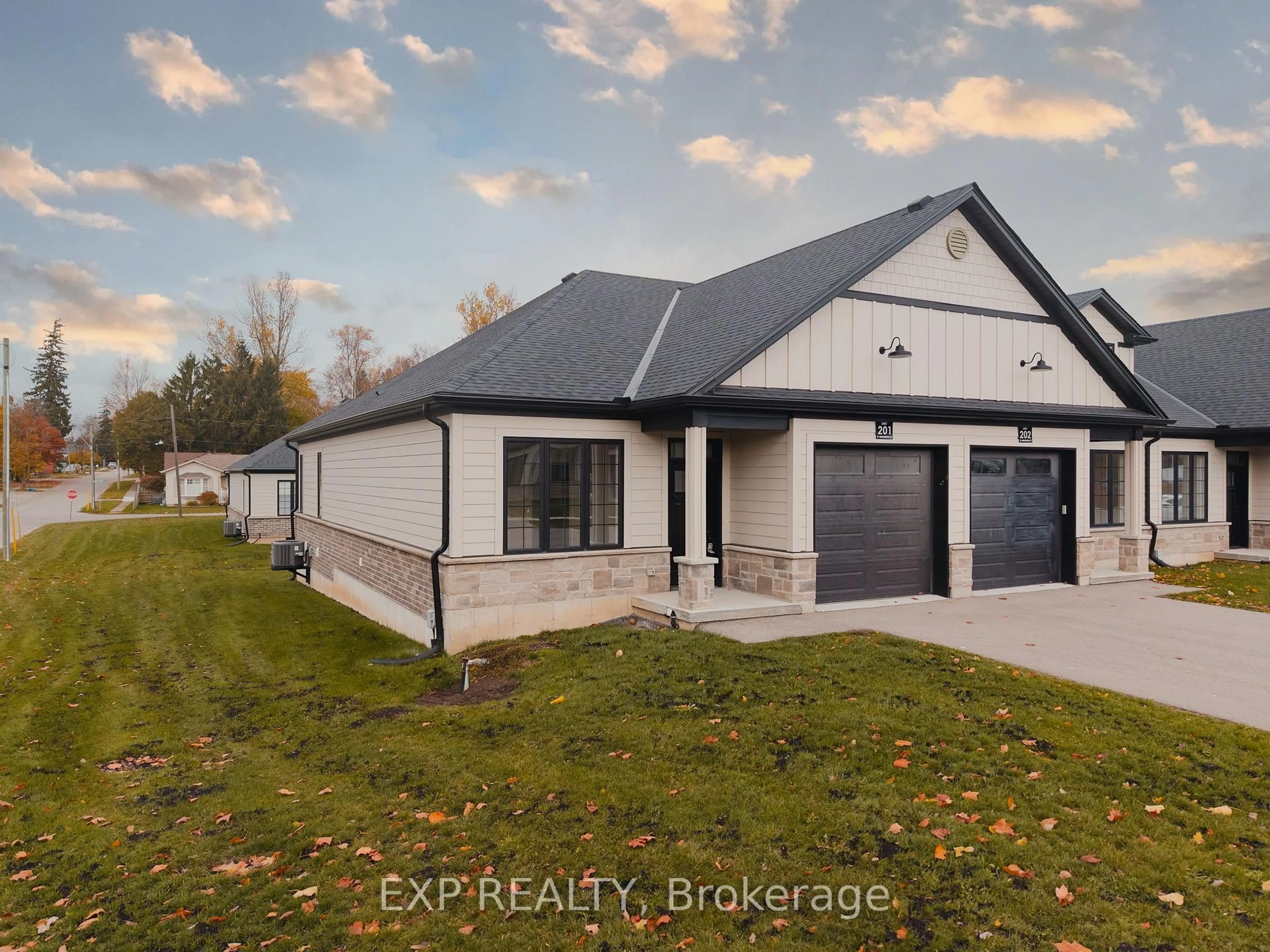 A pic from outside/outdoor area/front of a property/back of a property/a pic from drone, street for 12 Washington St #201, Norwich Ontario N0J 1P0