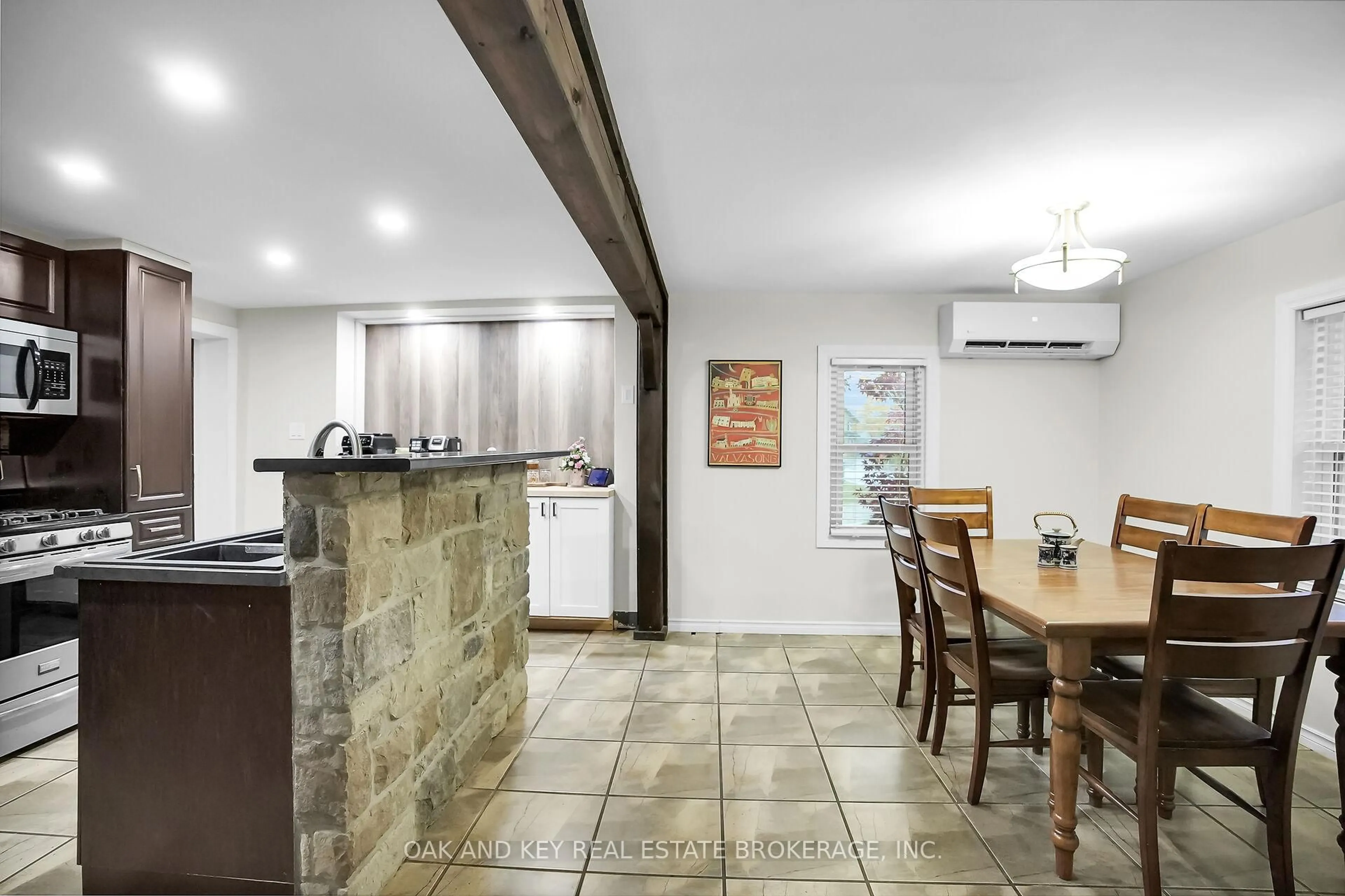 Open concept kitchen, ceramic/tile floor for 15 Arthur St, Lambton Shores Ontario N0N 1J0