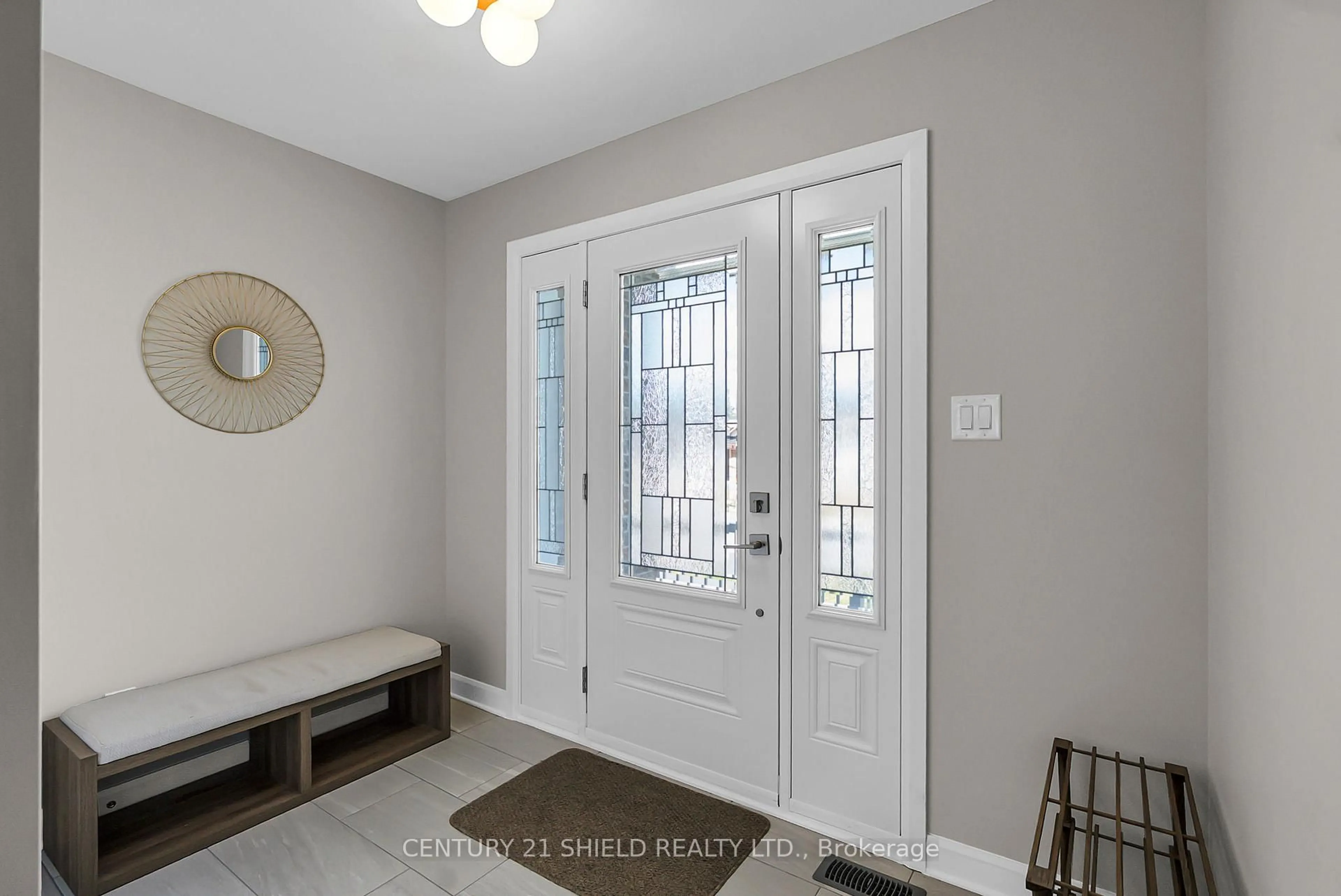 Indoor entryway for 34 Forrester Way, South Stormont Ontario K0C 1P0