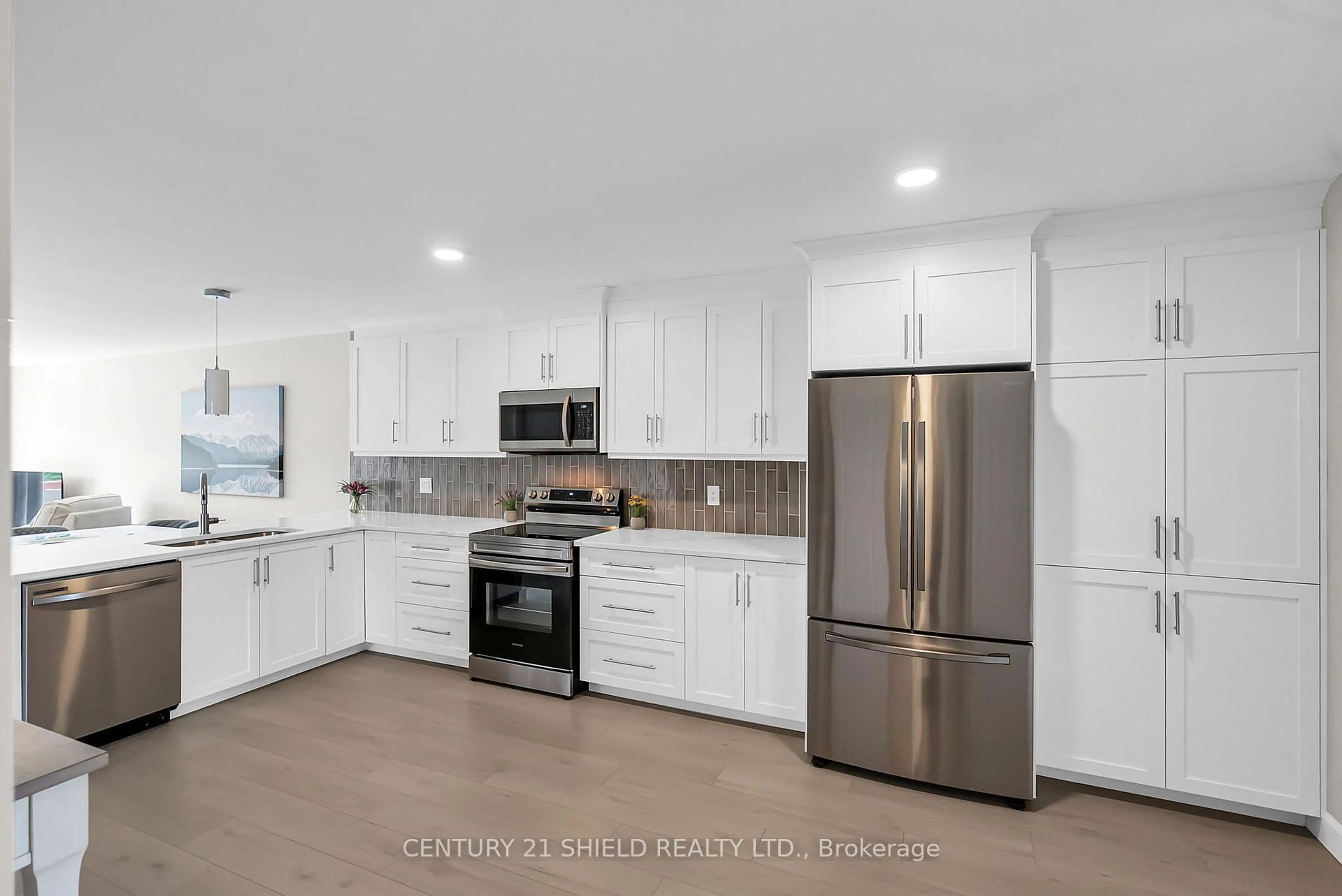 Open concept kitchen, ceramic/tile floor for 34 Forrester Way, South Stormont Ontario K0C 1P0