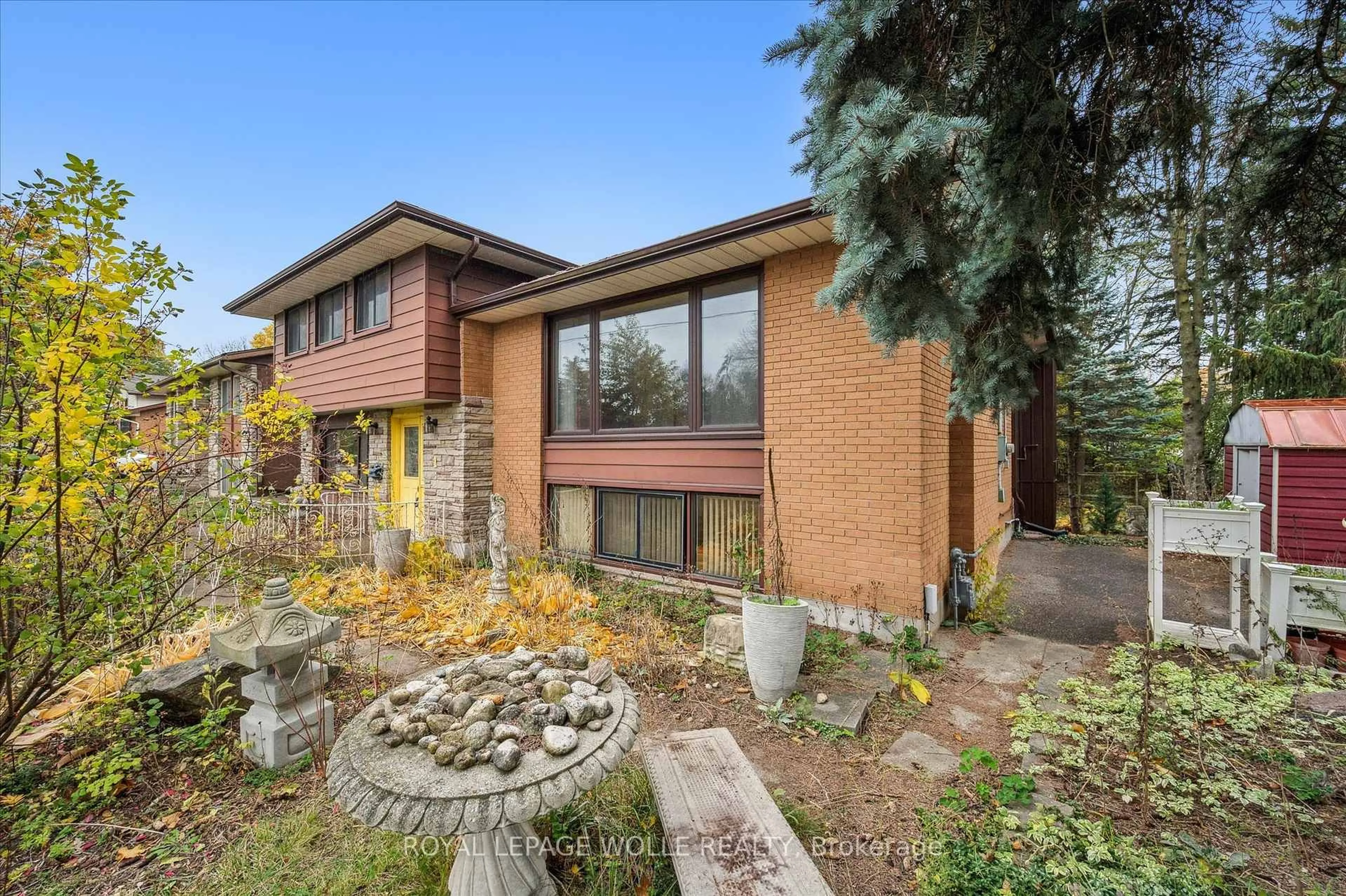 Home with brick exterior material, street for 1 Marketa Cres, Kitchener Ontario N2B 3B5