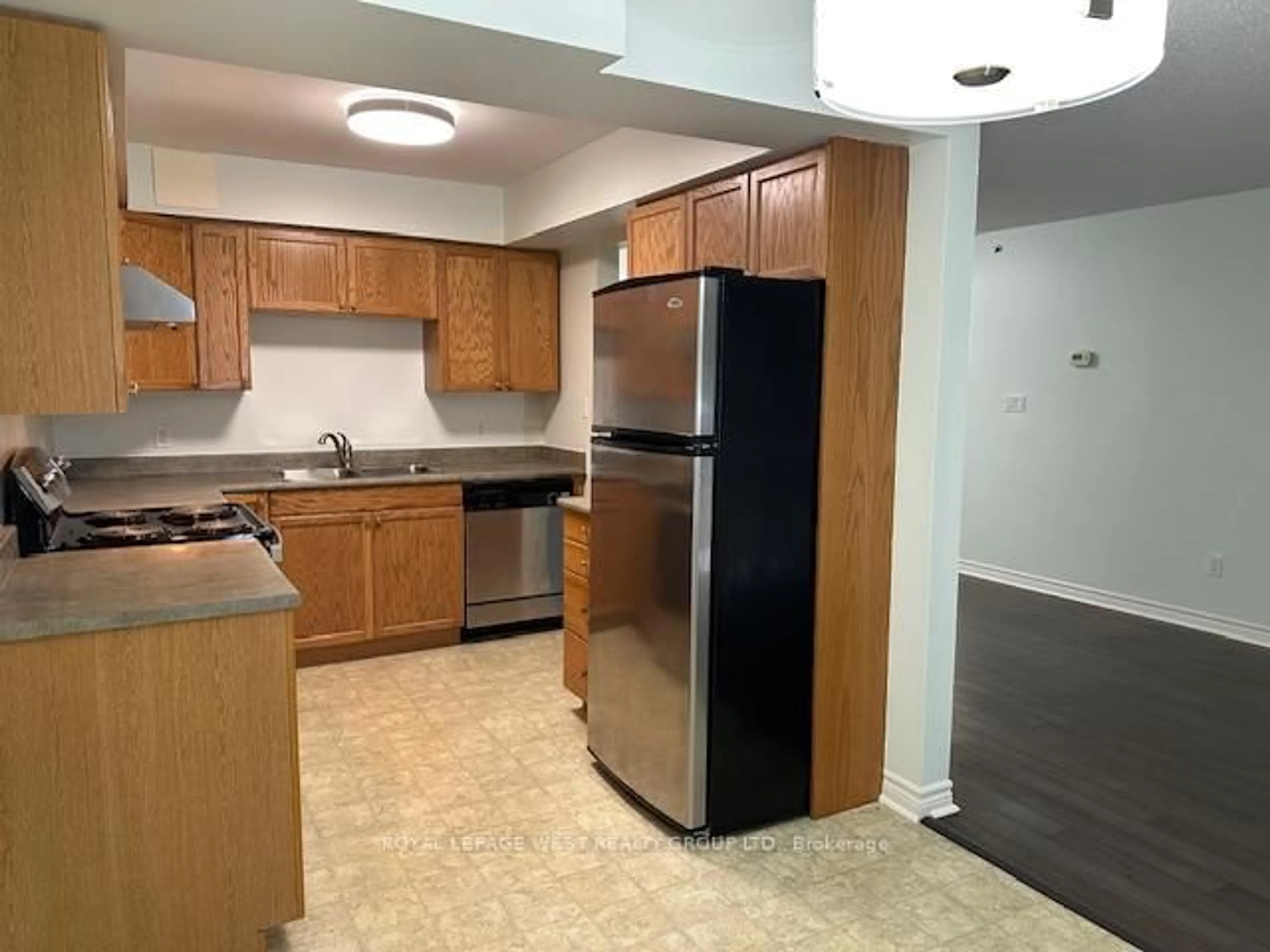 Standard kitchen, unknown for 841 Battell St #107, Cobourg Ontario K9A 0B9