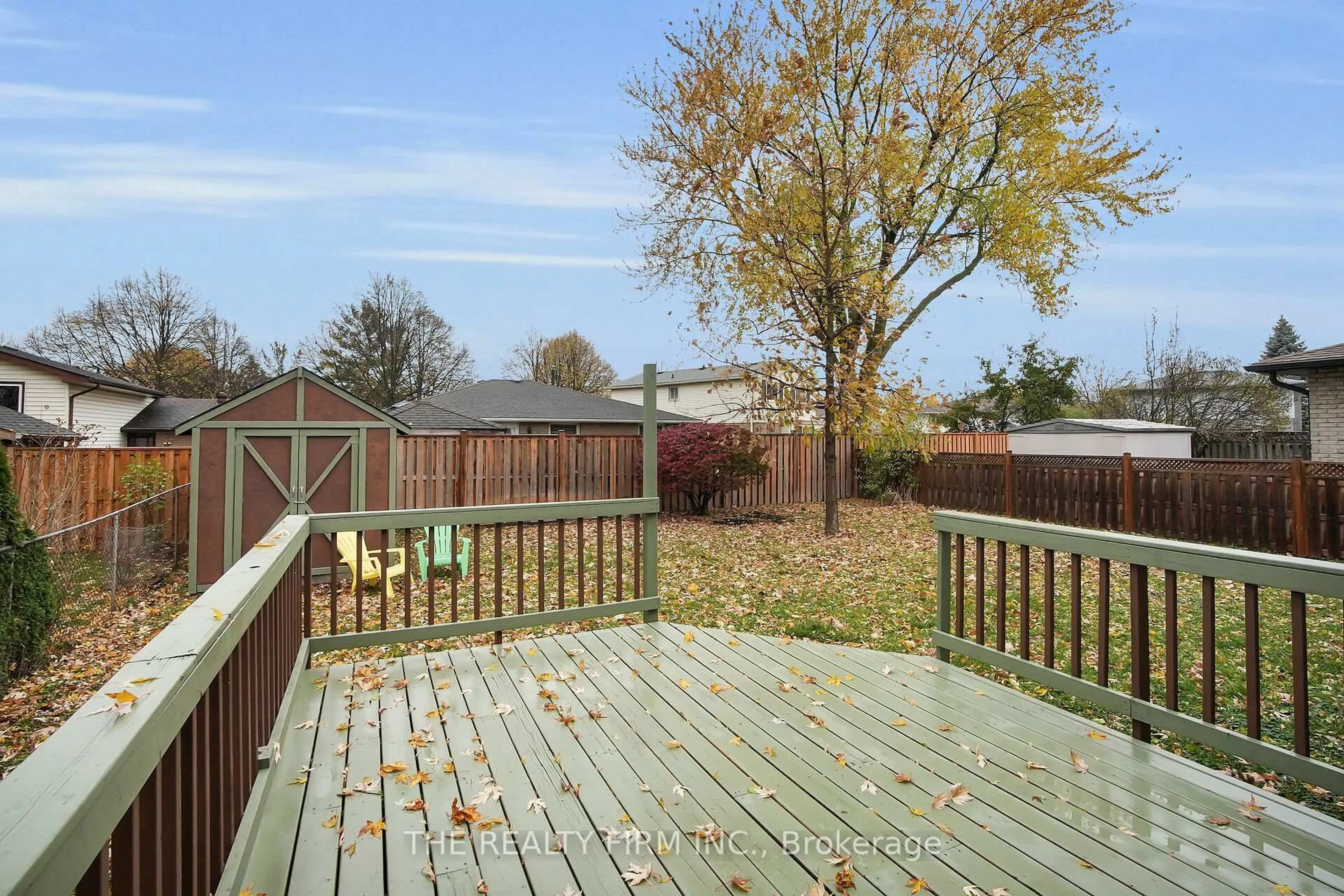 Patio, unknown for 35 Rostherne Cres, London South Ontario N6E 1Y3