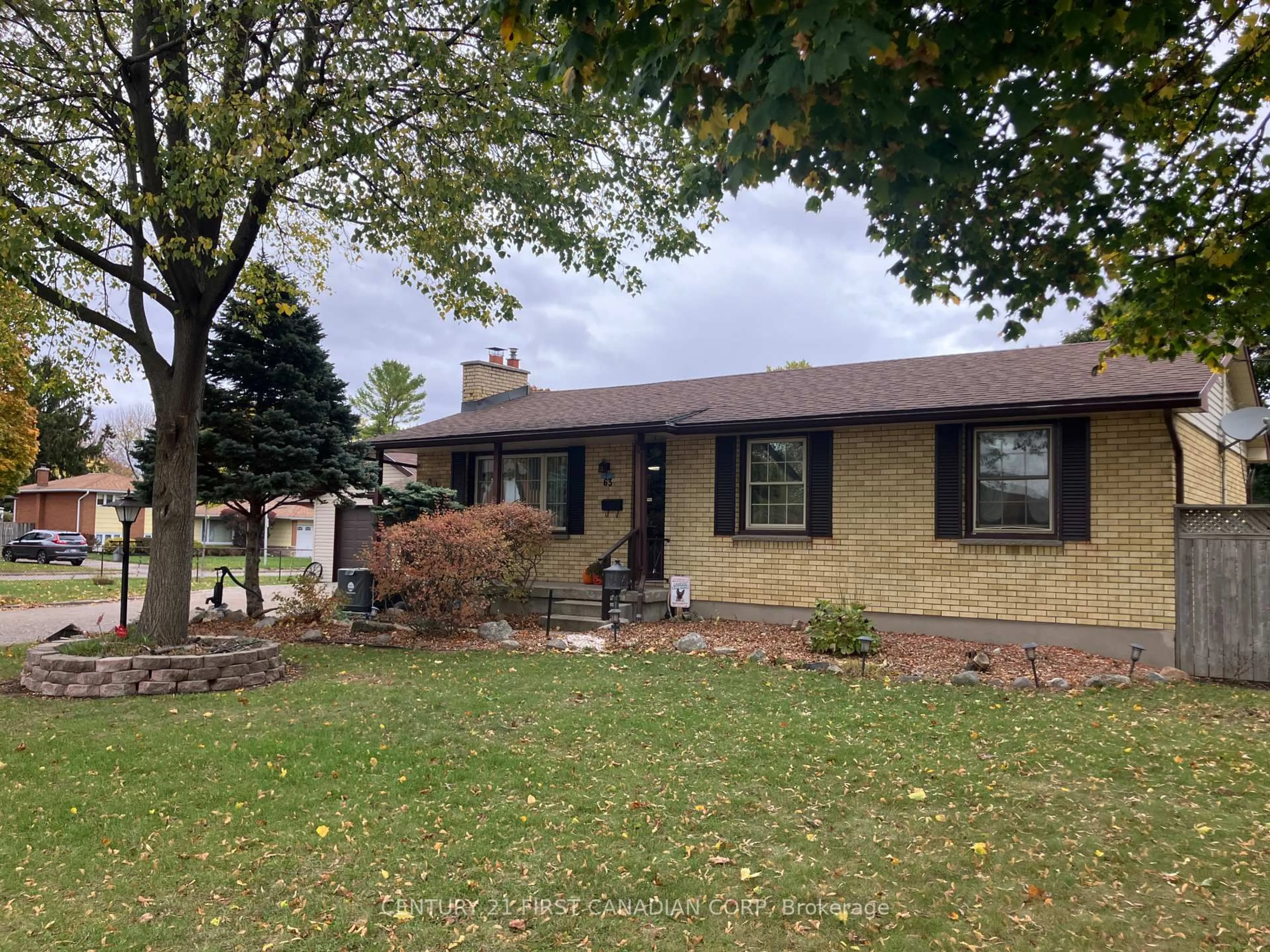 Home with vinyl exterior material, street for 63 Hawkesbury Ave, London East Ontario N5V 2K2