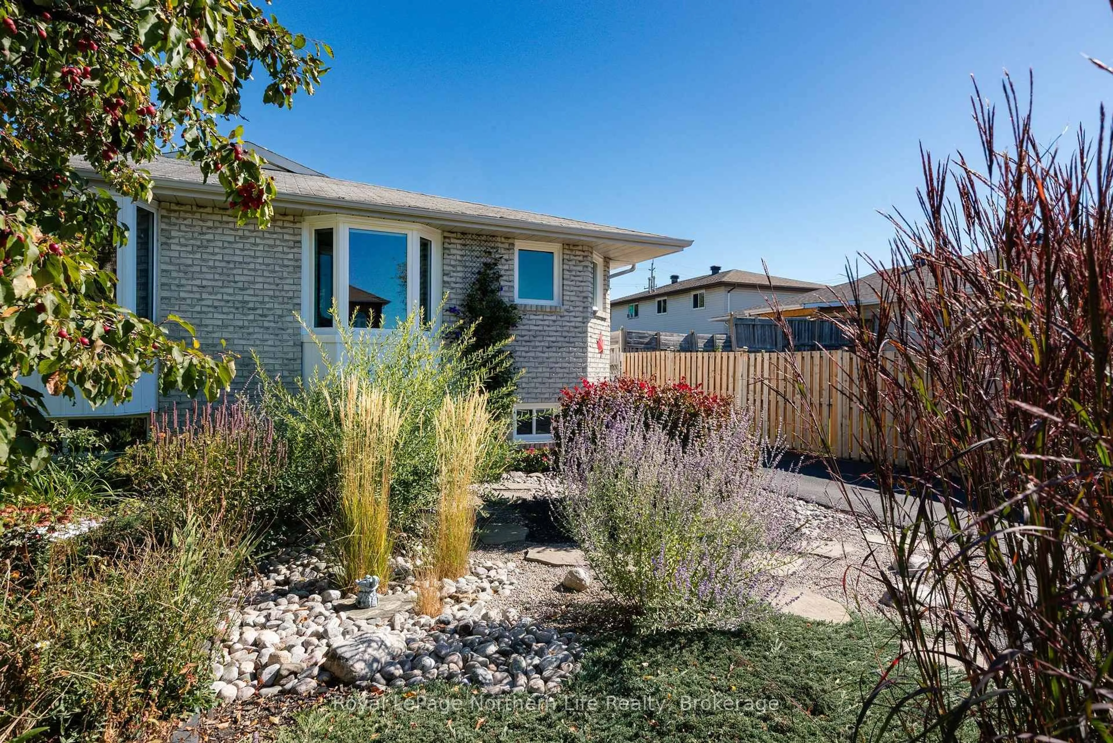 Patio, street for 42 Balmoral Cres, North Bay Ontario P1A 4H5