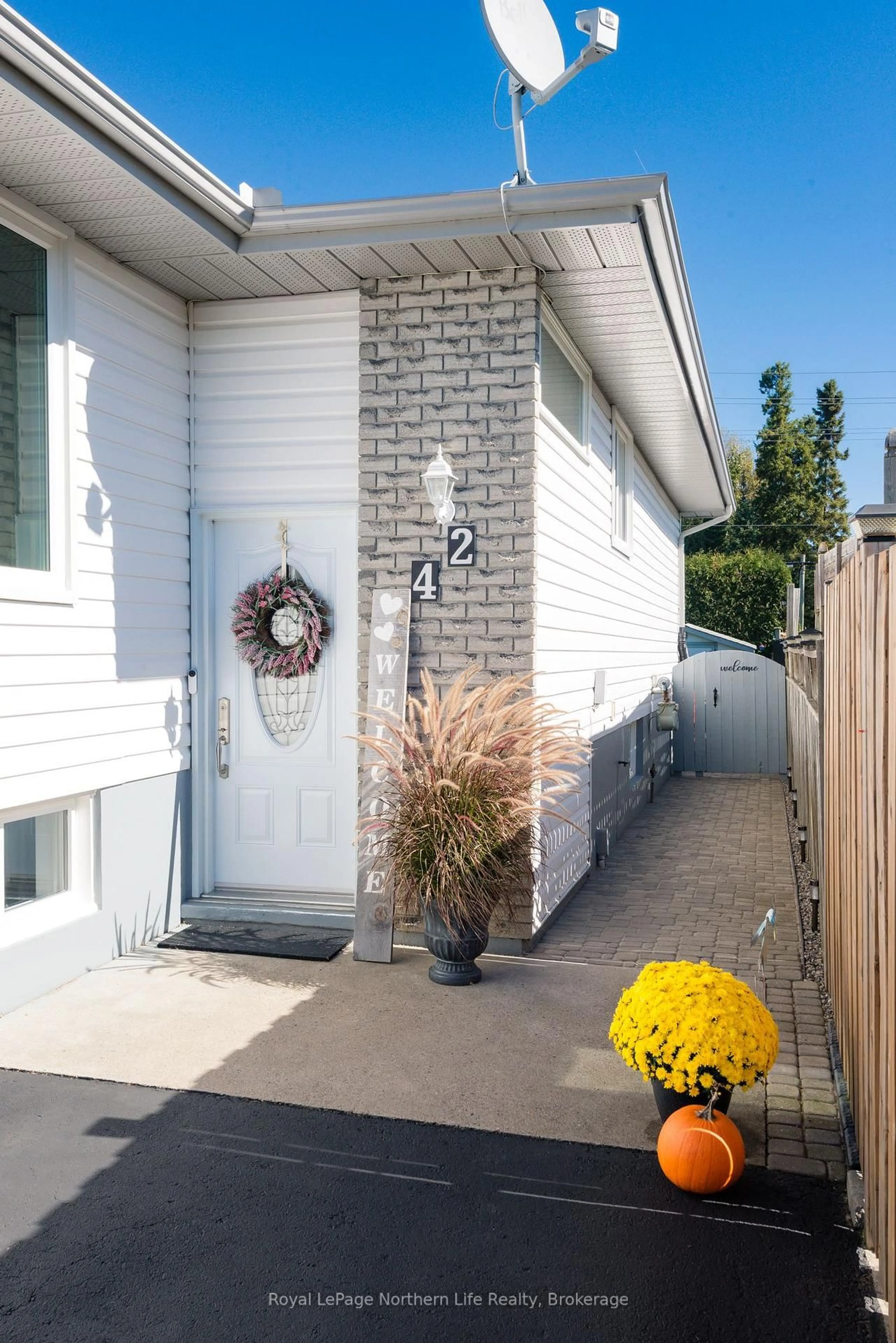 Unknown for 42 Balmoral Cres, North Bay Ontario P1A 4H5