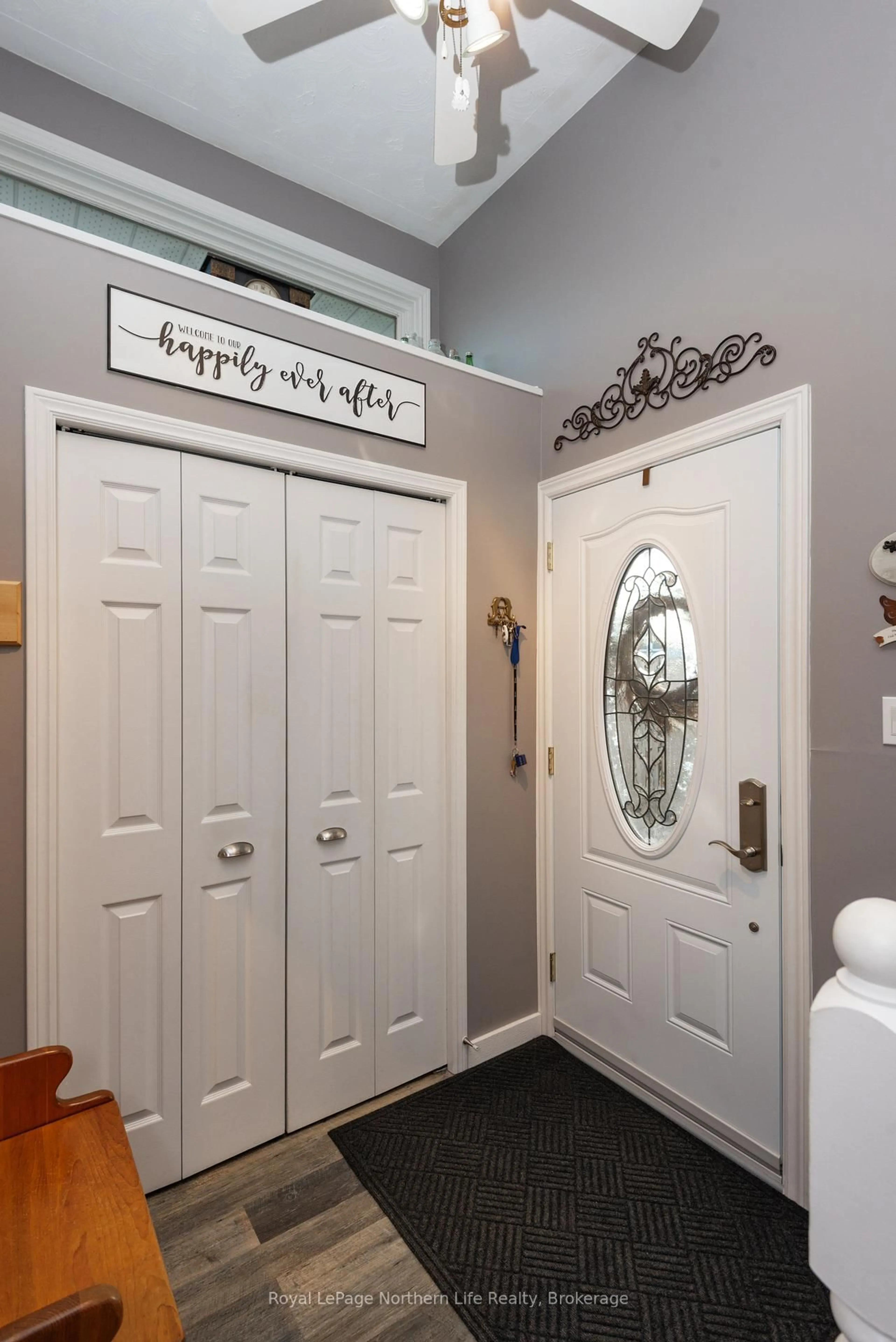 Indoor entryway for 42 Balmoral Cres, North Bay Ontario P1A 4H5