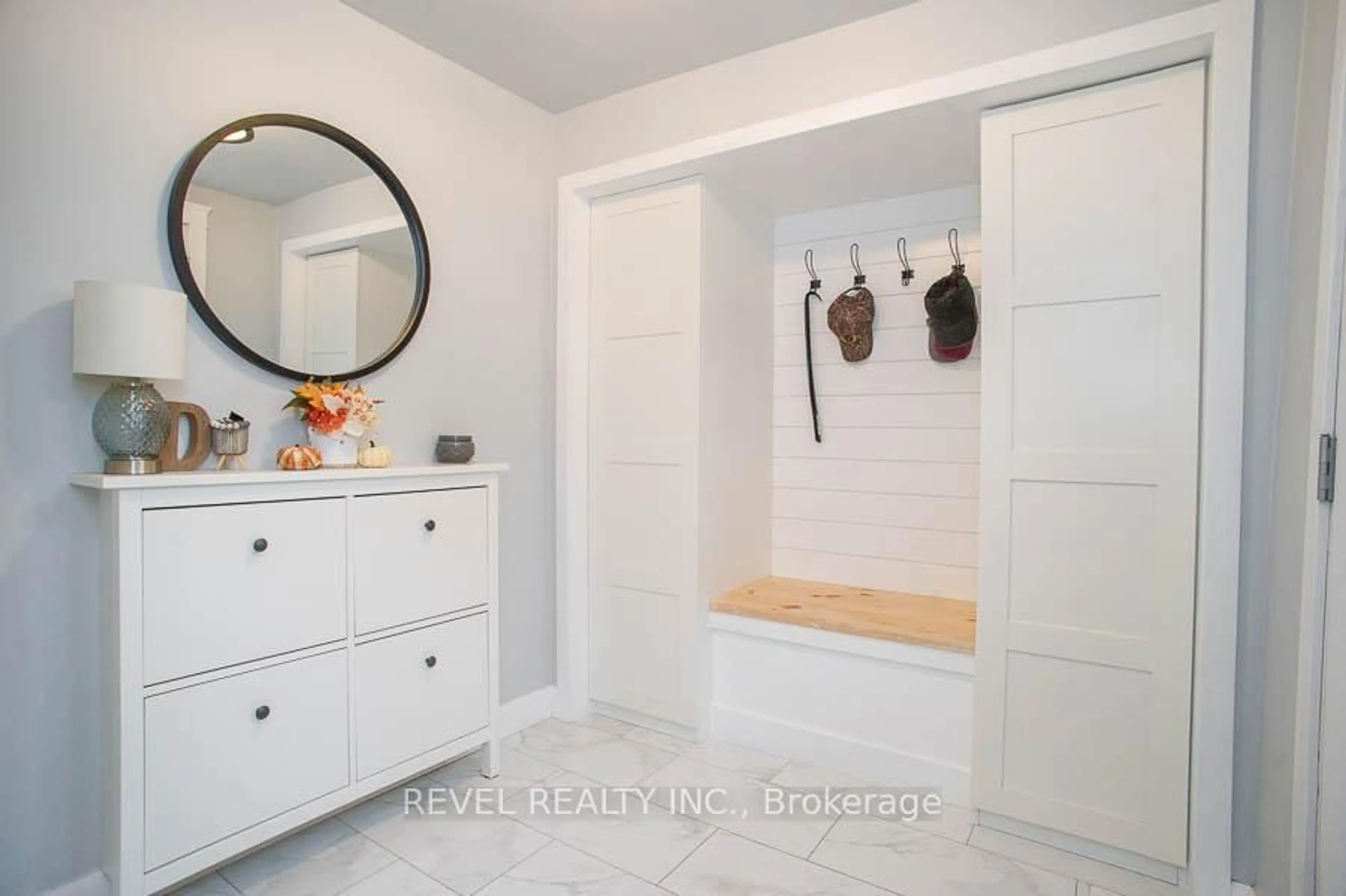 Unknown for 82 Albion St, Brantford Ontario N3T 3M4