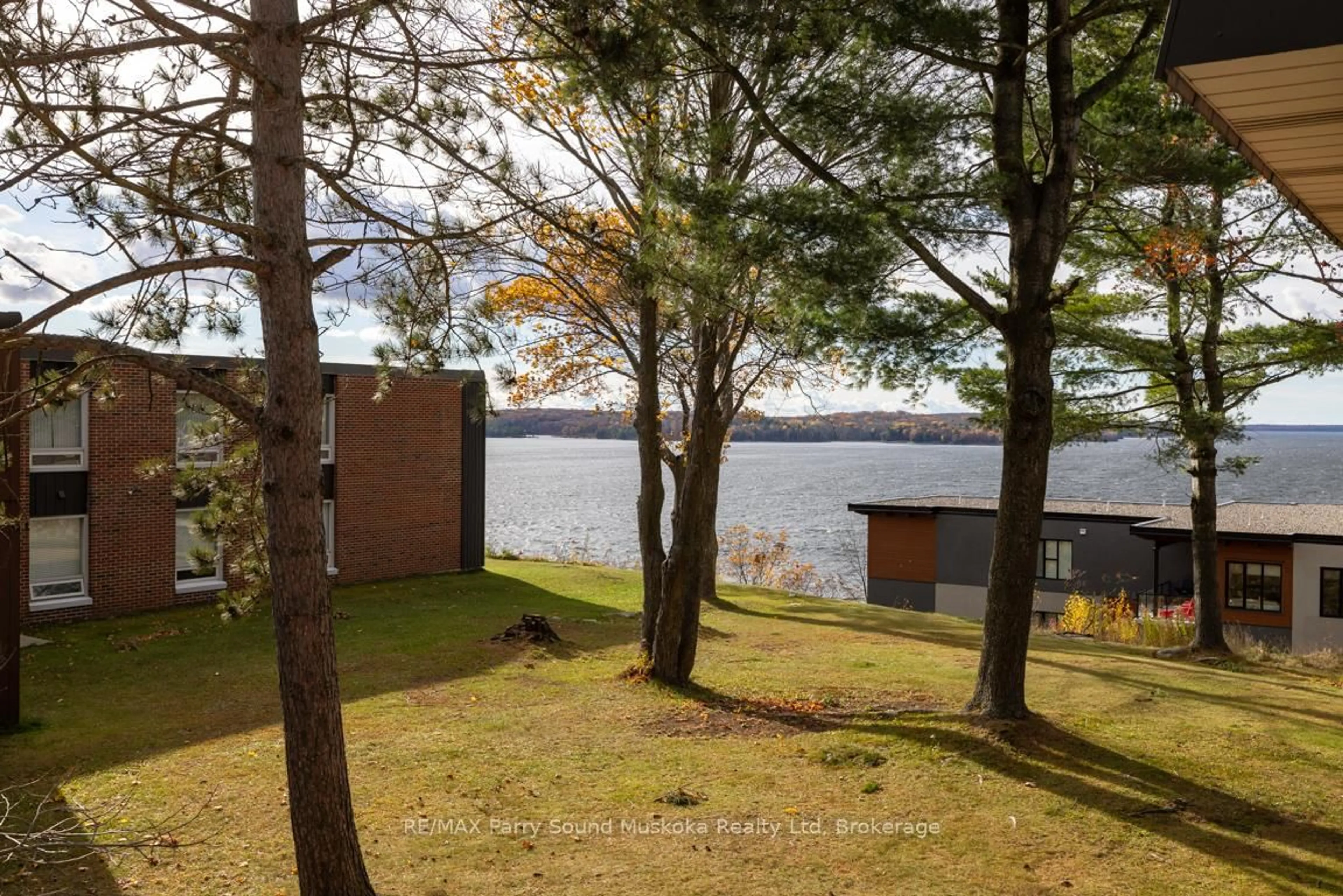 Patio, water/lake/river/ocean view for 200 Beaconview Hts #201, Parry Sound Ontario P2A 2E1