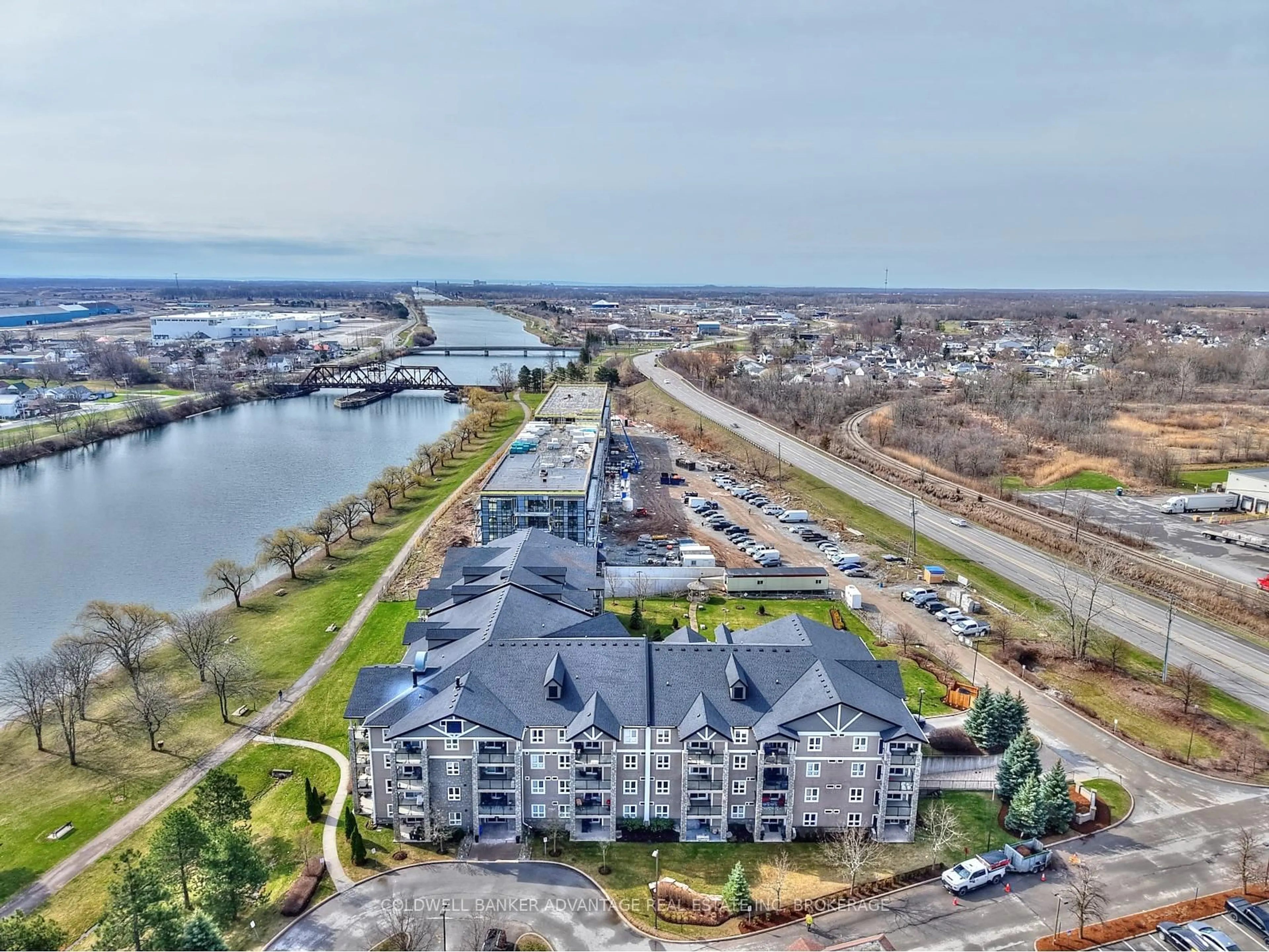 A pic from outside/outdoor area/front of a property/back of a property/a pic from drone, water/lake/river/ocean view for 330 Prince Charles Dr #1204, Welland Ontario L3C 7B3