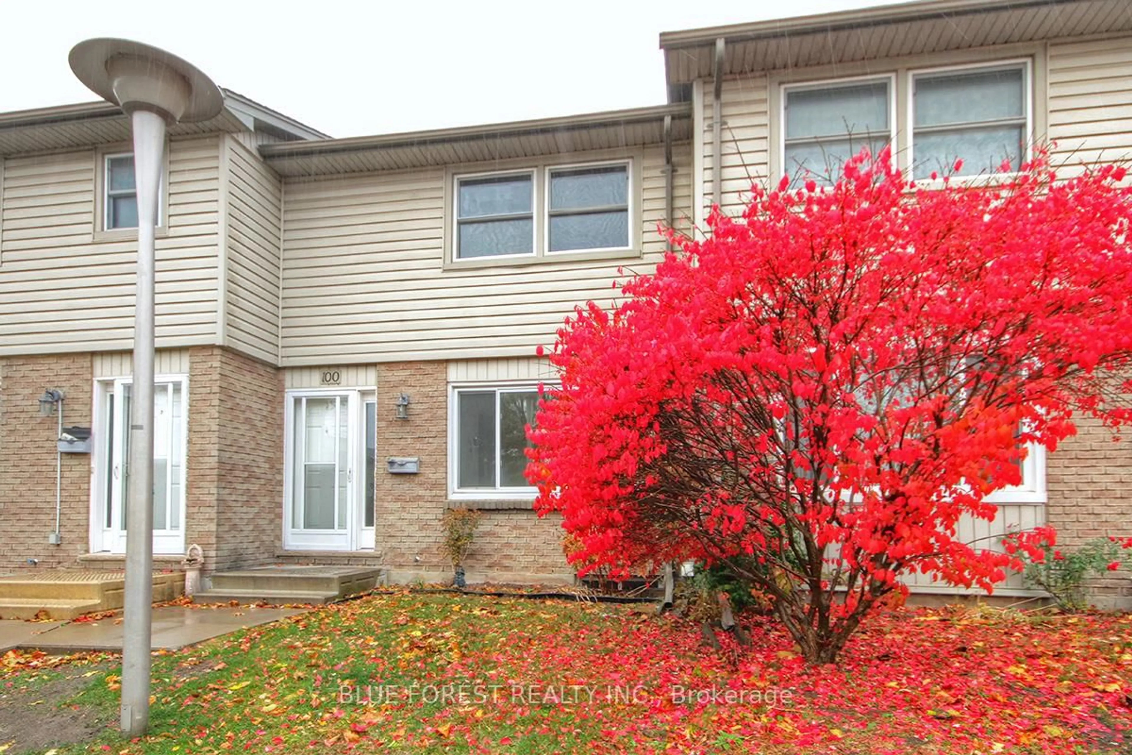 Unknown for 690 Little Grey St #100, London East Ontario N5Z 4M9