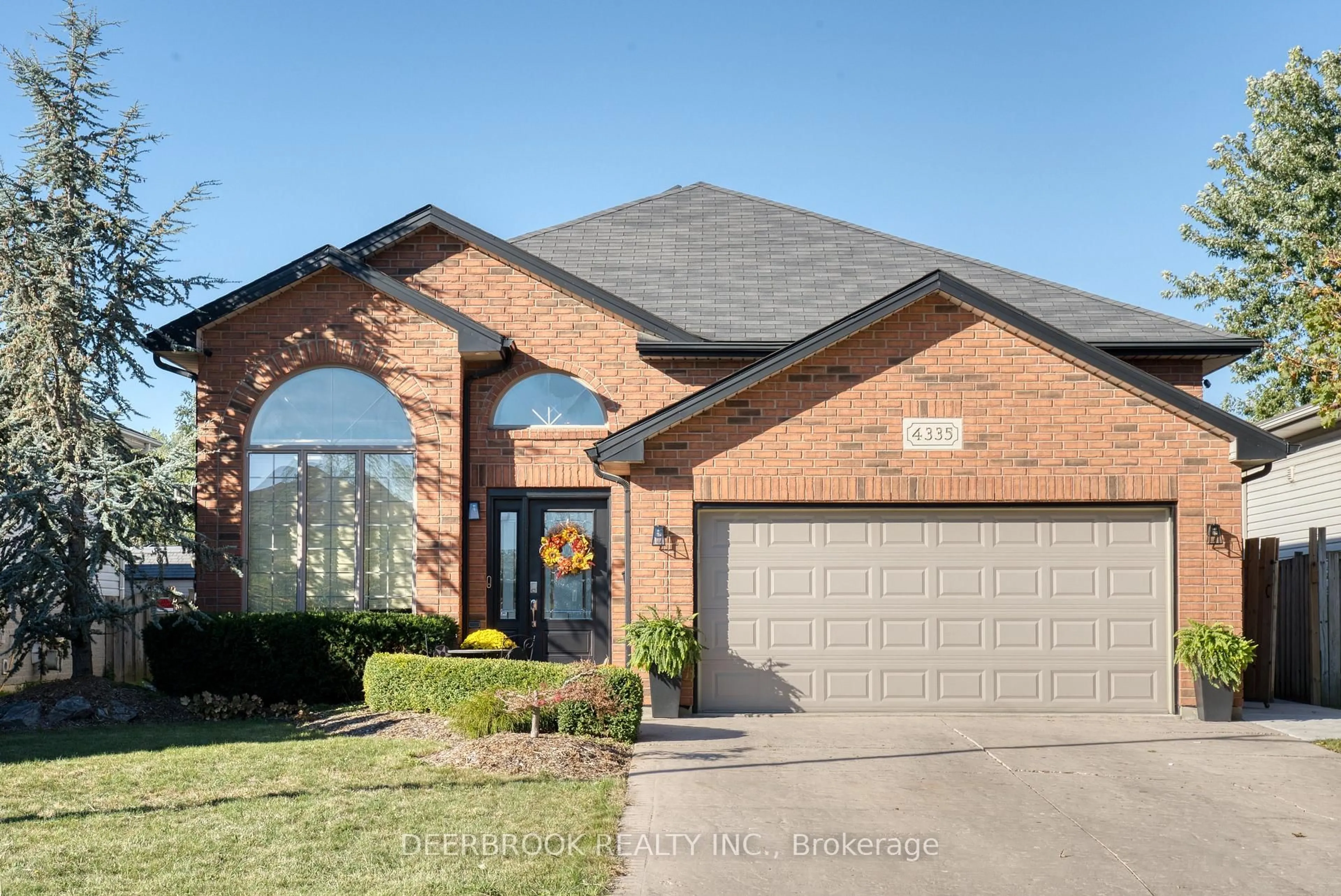 Home with brick exterior material, street for 4335 St. Clair Ave, LaSalle Ontario N9H 2N3