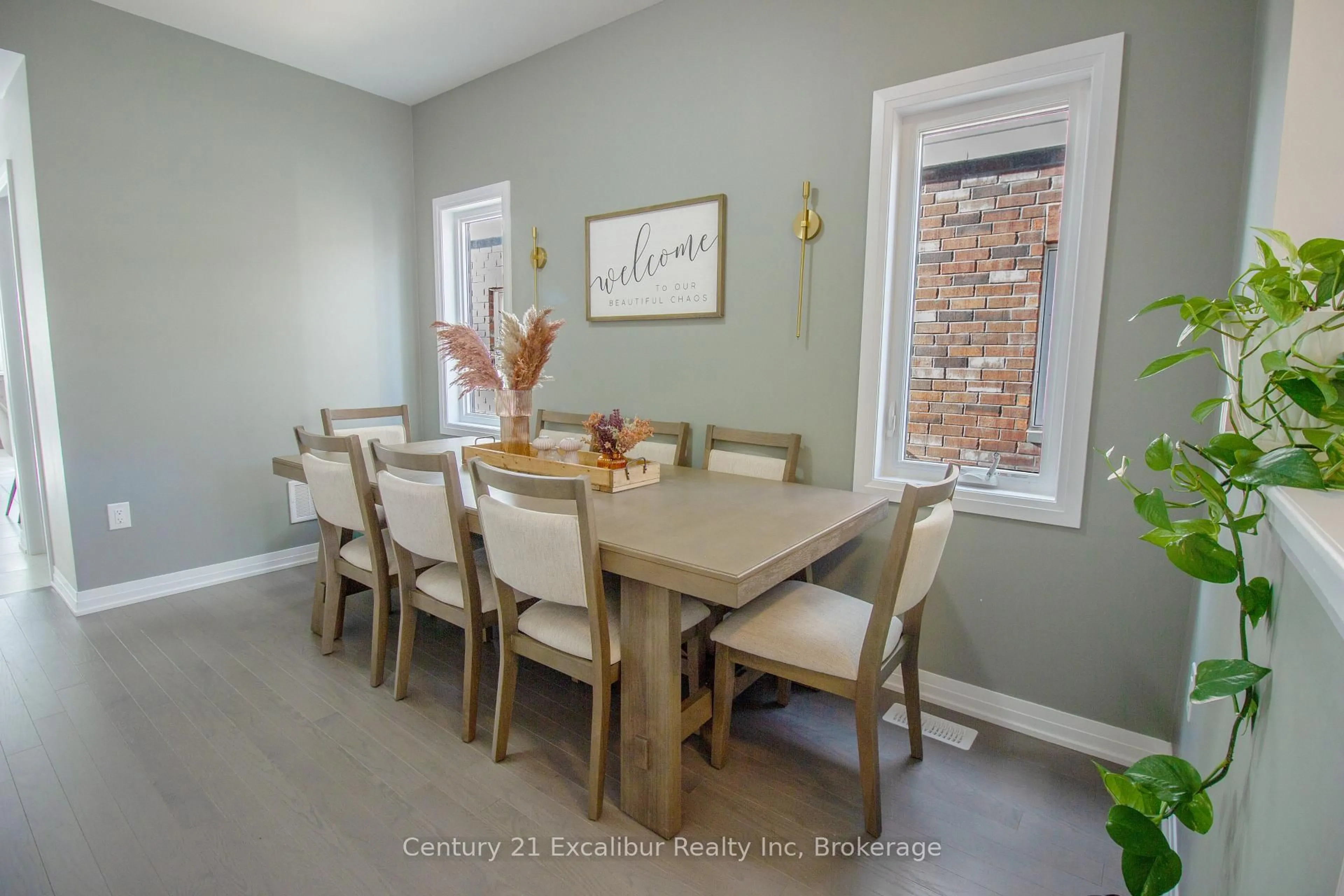 Dining room, unknown for 432 Adelaide St, Wellington North Ontario N0G 1A0