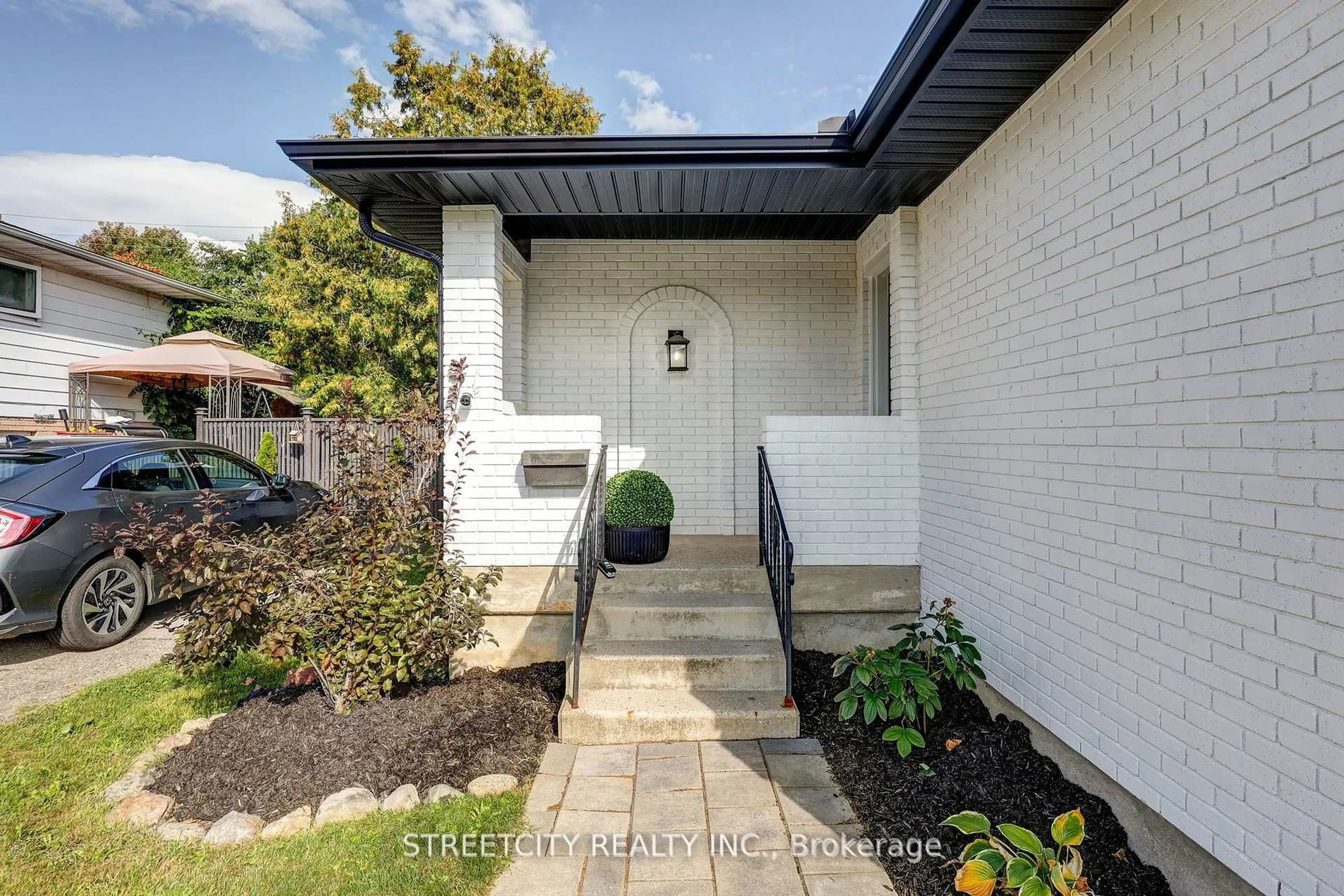 Unknown for 58 Manor Rd, St. Thomas Ontario N5R 5N7