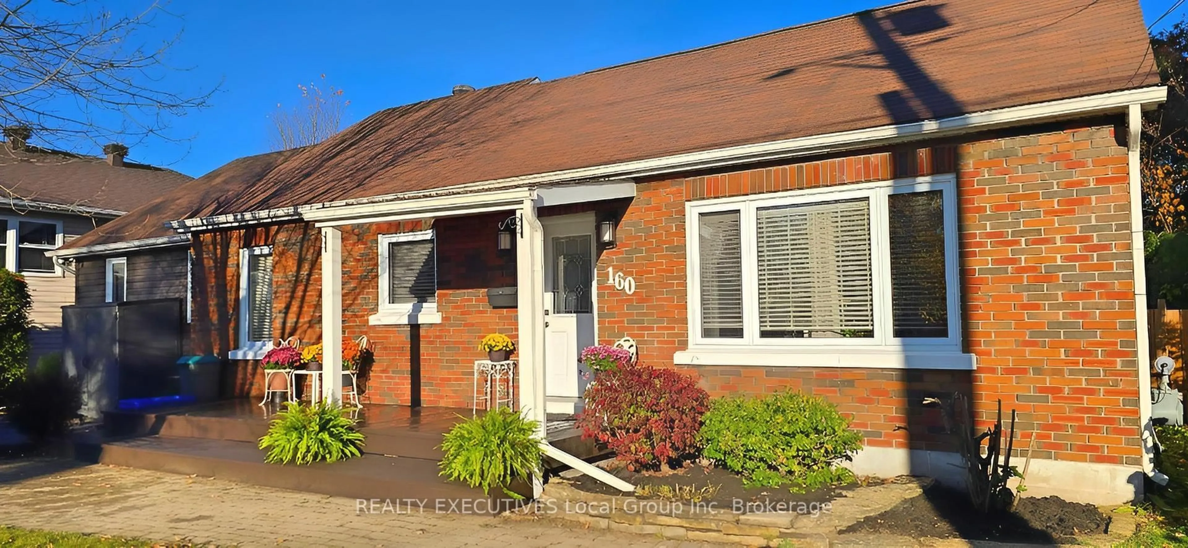 Home with brick exterior material, street for 160 Whitney Ave, North Bay Ontario P1A 1Z2