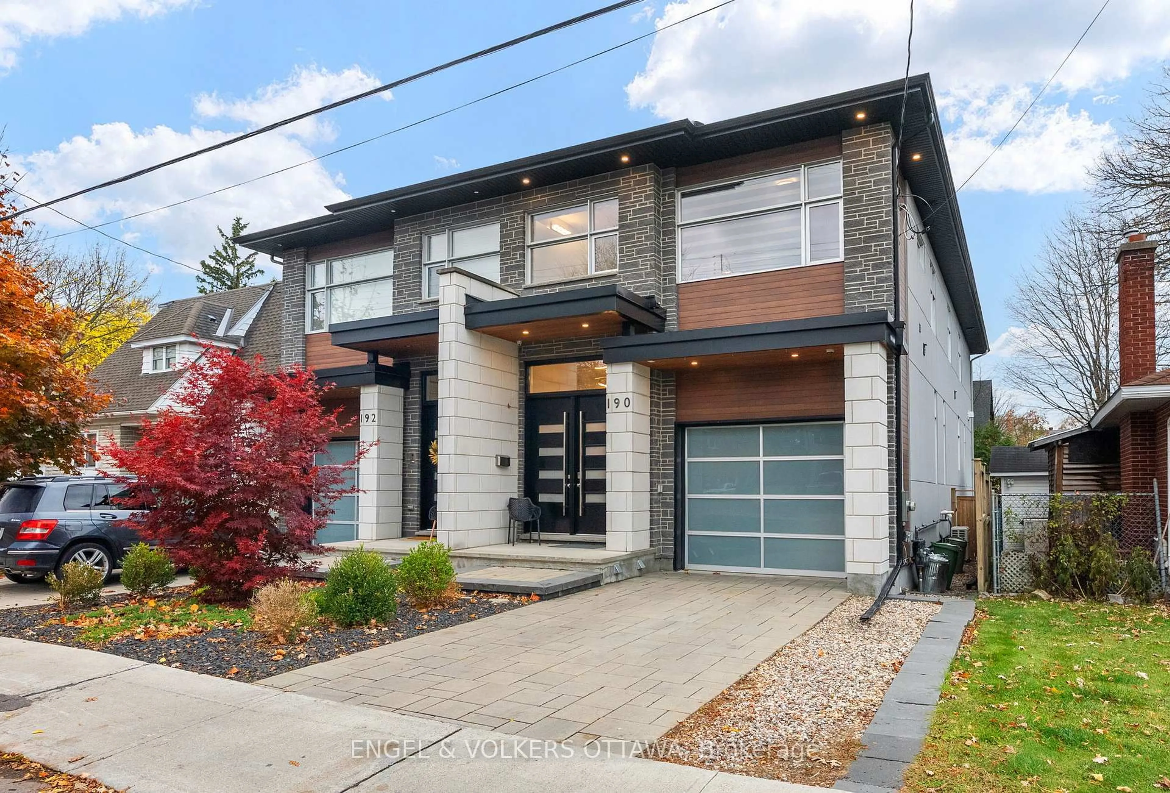 Home with brick exterior material, street for 190 Northwestern Ave, Ottawa Ontario K1Y 0M3
