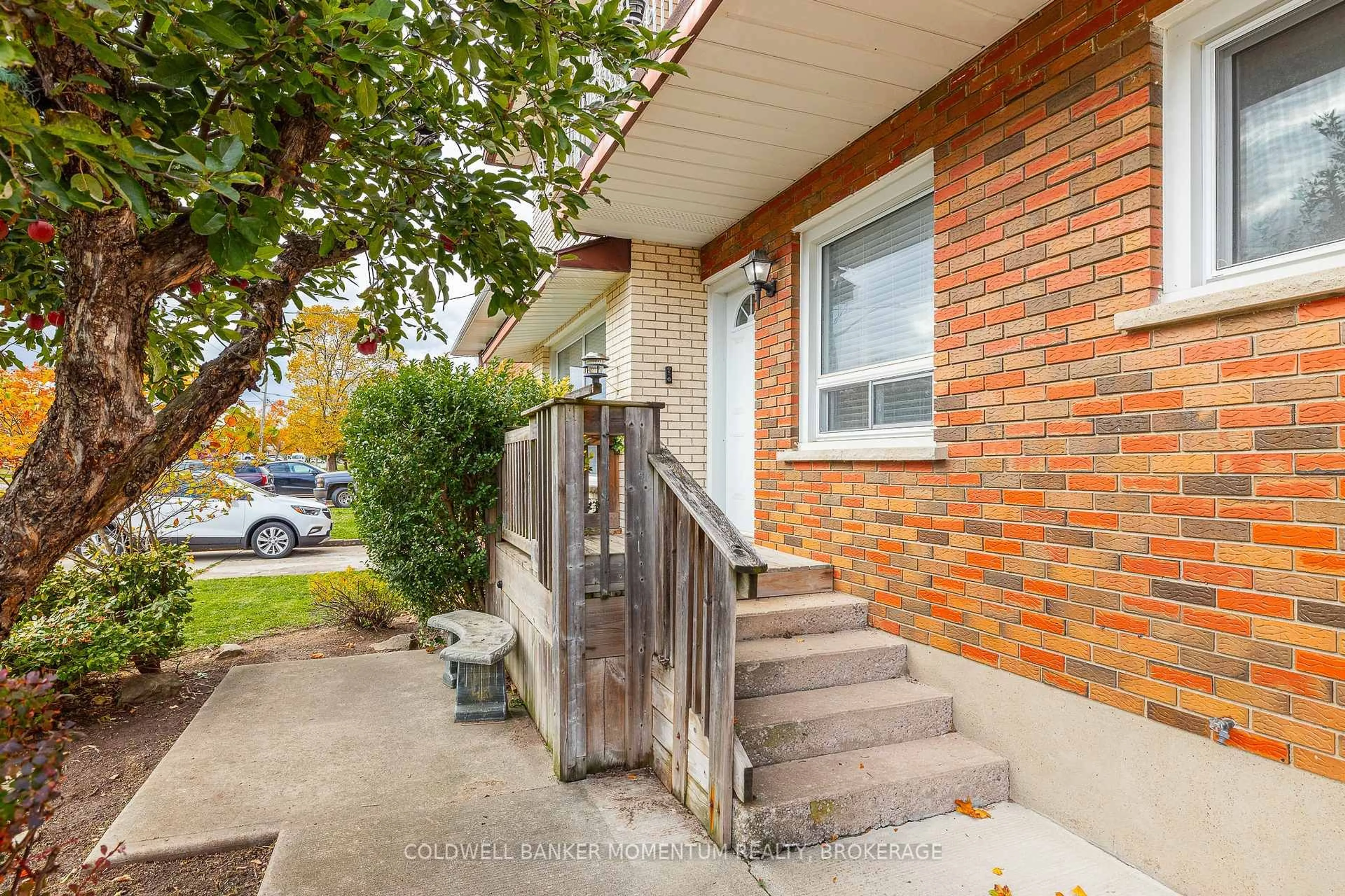 Unknown for 110 Sullivan Ave, Thorold Ontario L2V 2Z1