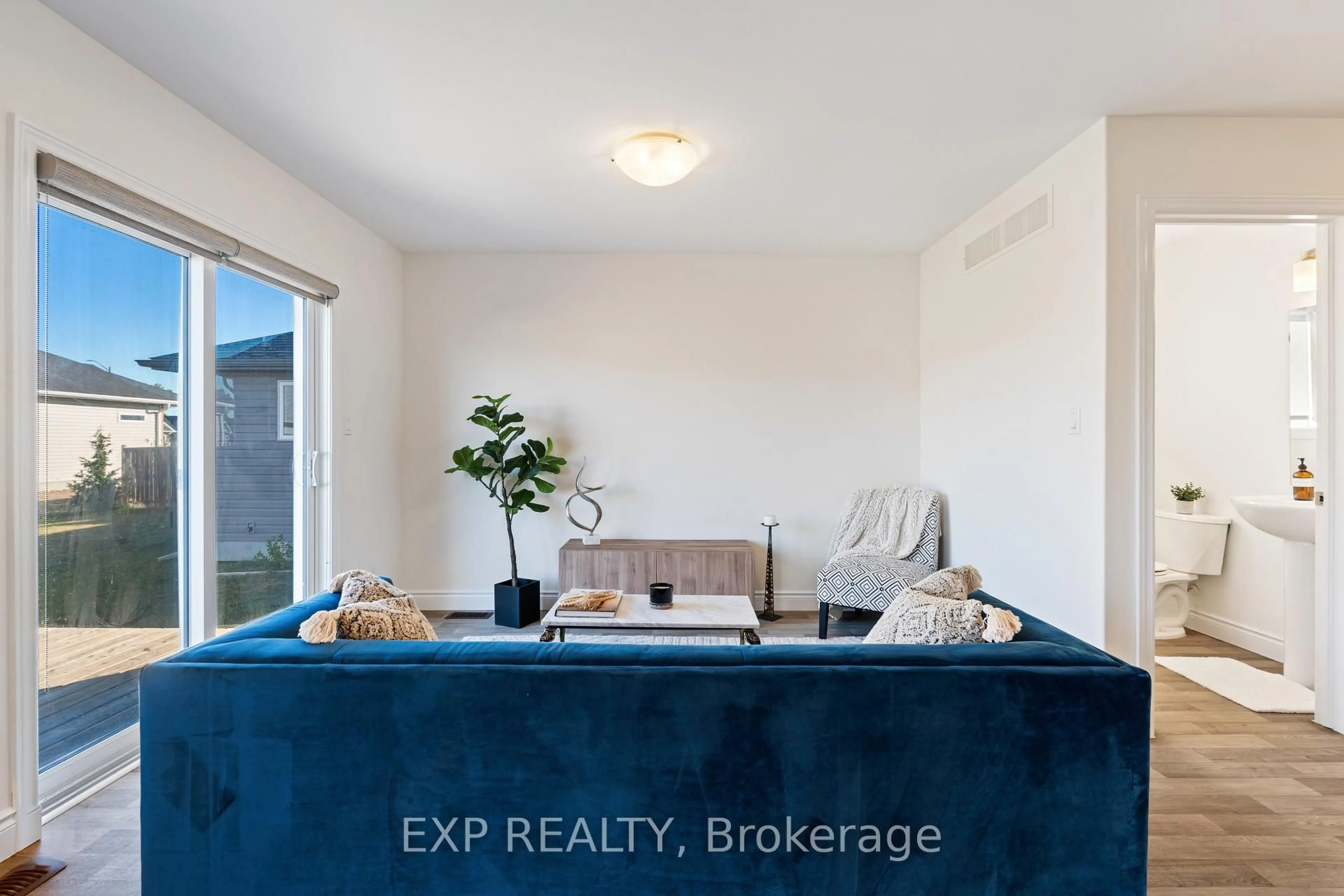 Unknown for 10 Cobblestone St, Belleville Ontario K8P 0E4