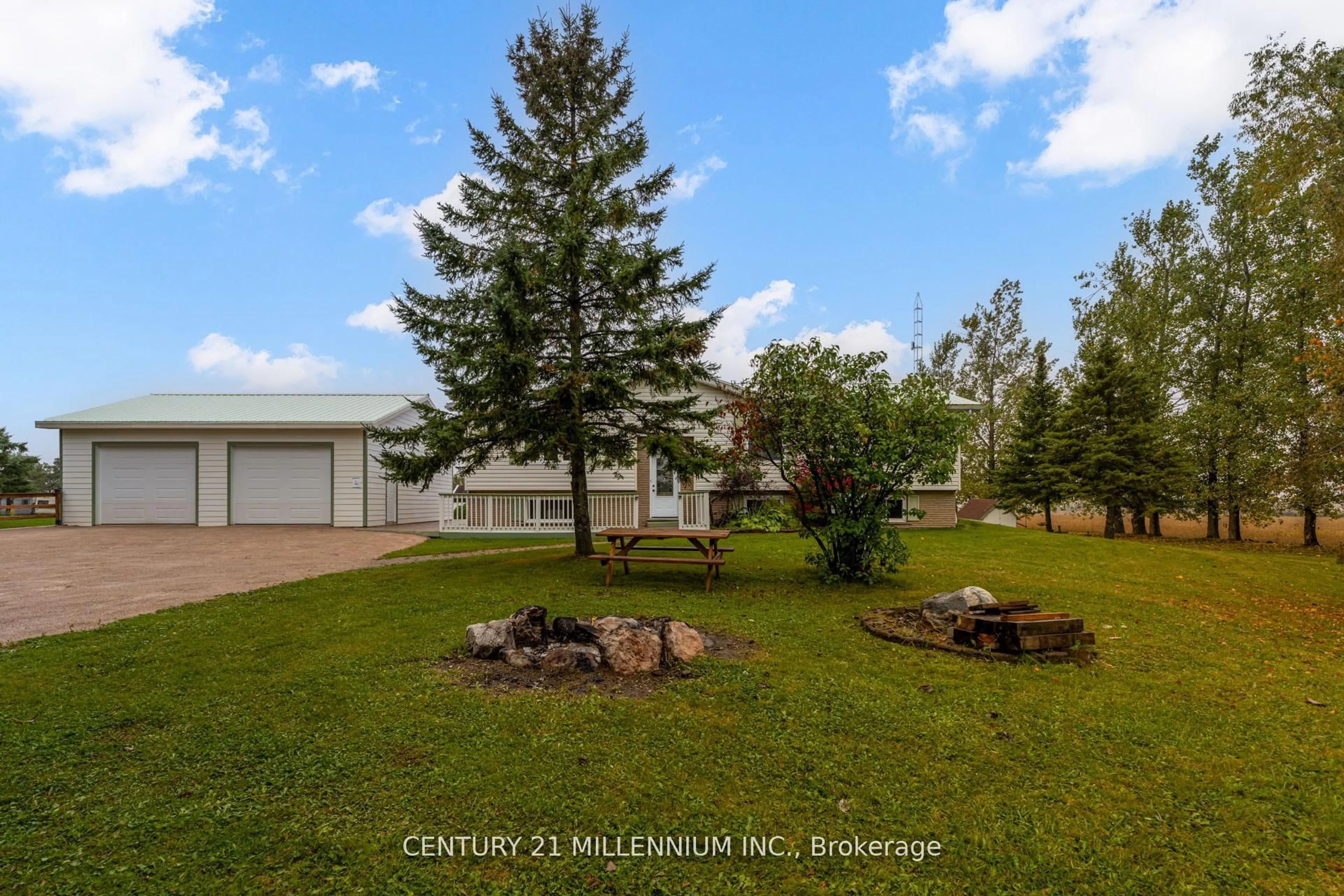 A pic from outside/outdoor area/front of a property/back of a property/a pic from drone, unknown for 077286 7th Line, Melancthon Ontario L9V 2B5