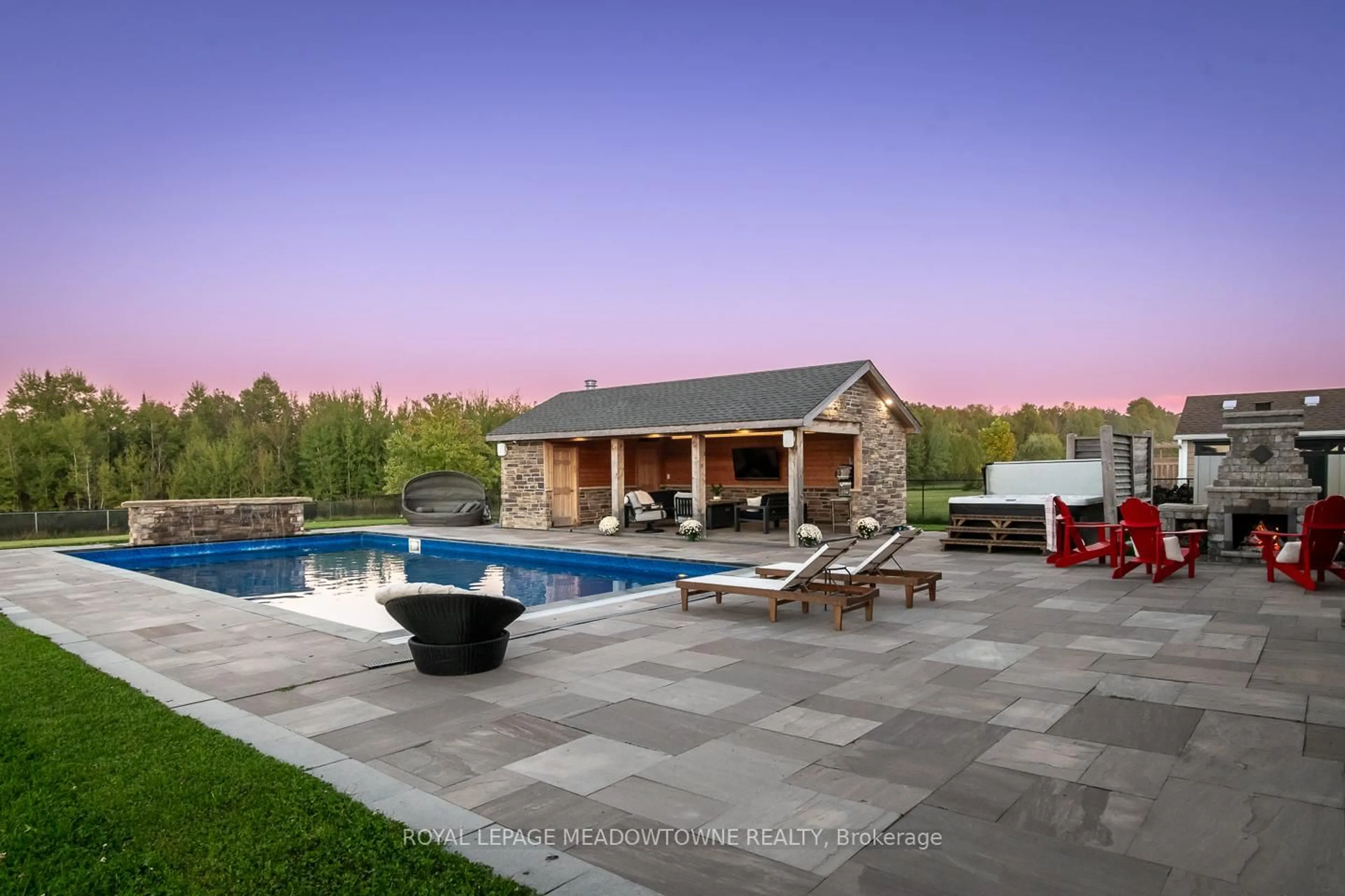 Patio, unknown for 63 Stewart Dr, Erin Ontario N1H 6H7