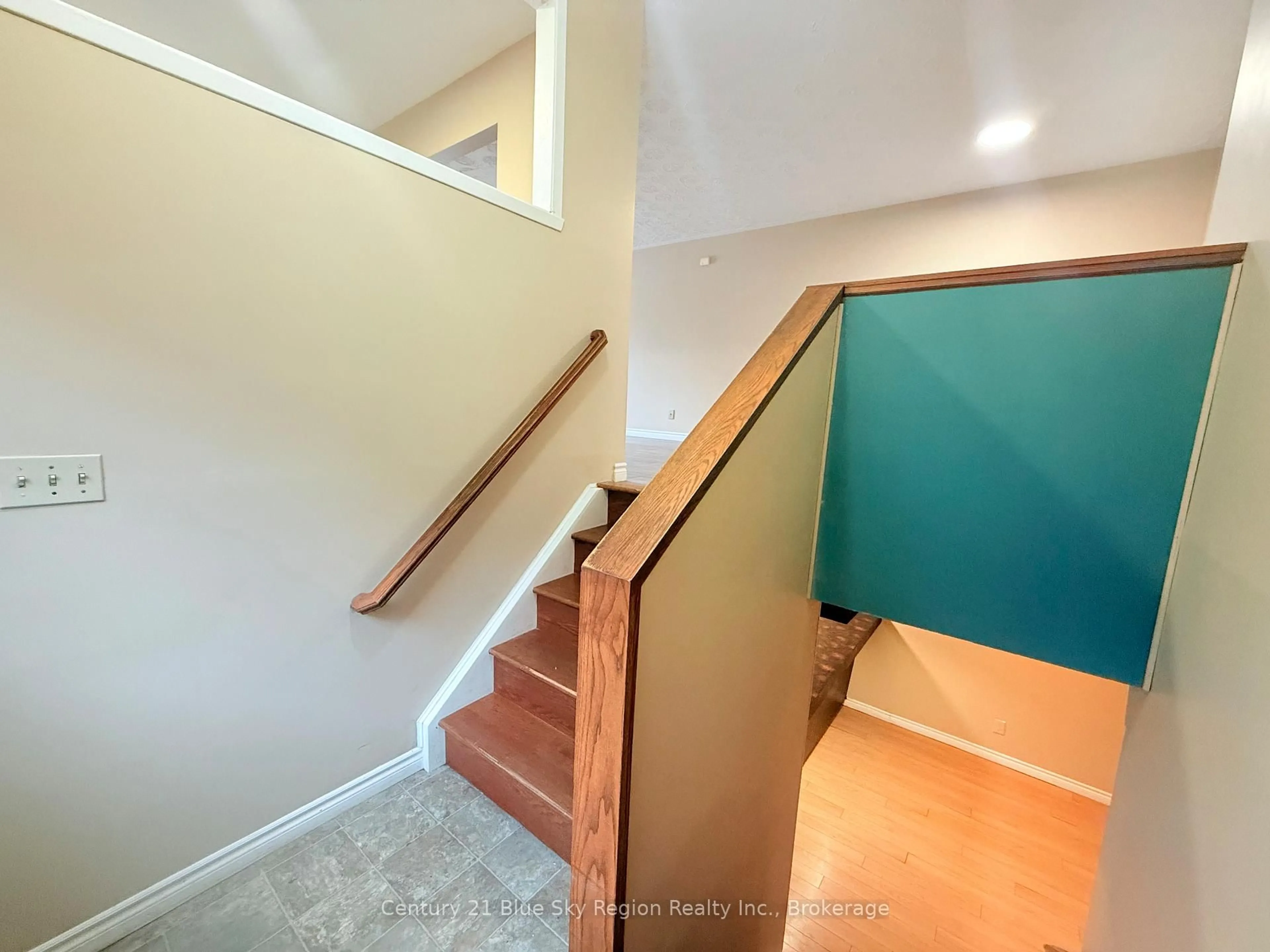 Stairs for 429 Dudley Ave, North Bay Ontario P1B 7A6
