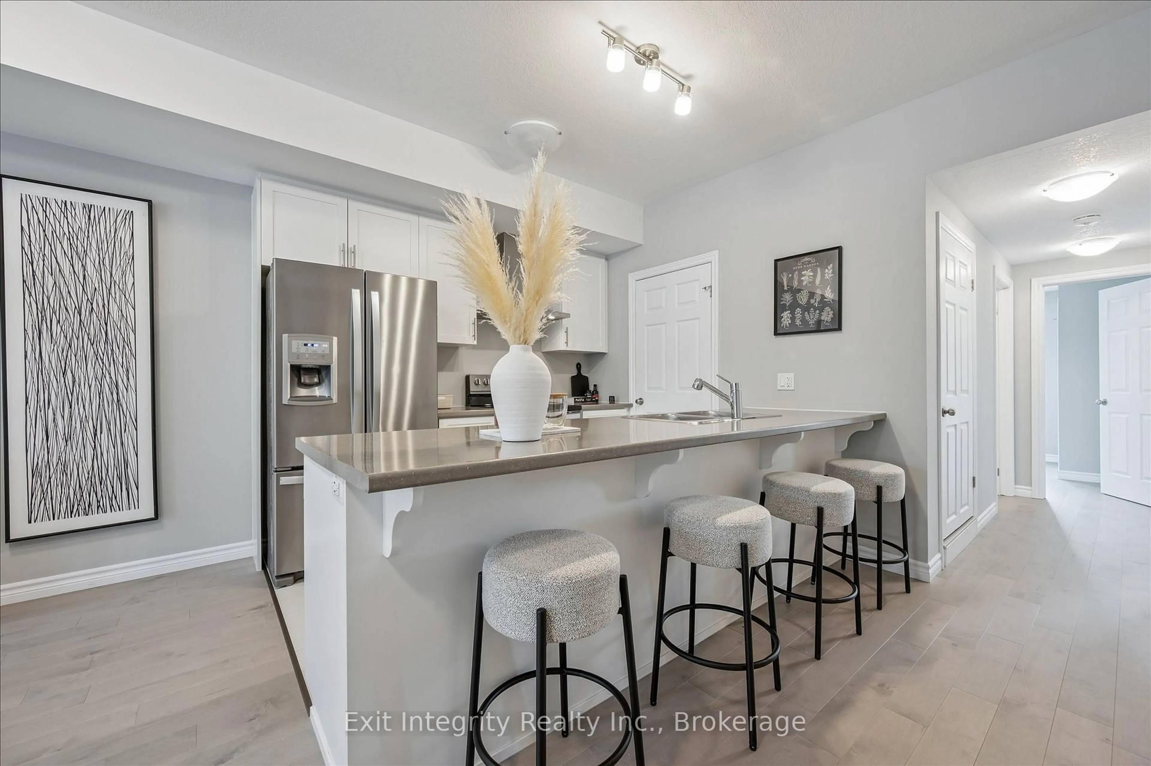 Open concept kitchen, ceramic/tile floor for 30 Oat Lane #30, Kitchener Ontario N2R 0K1