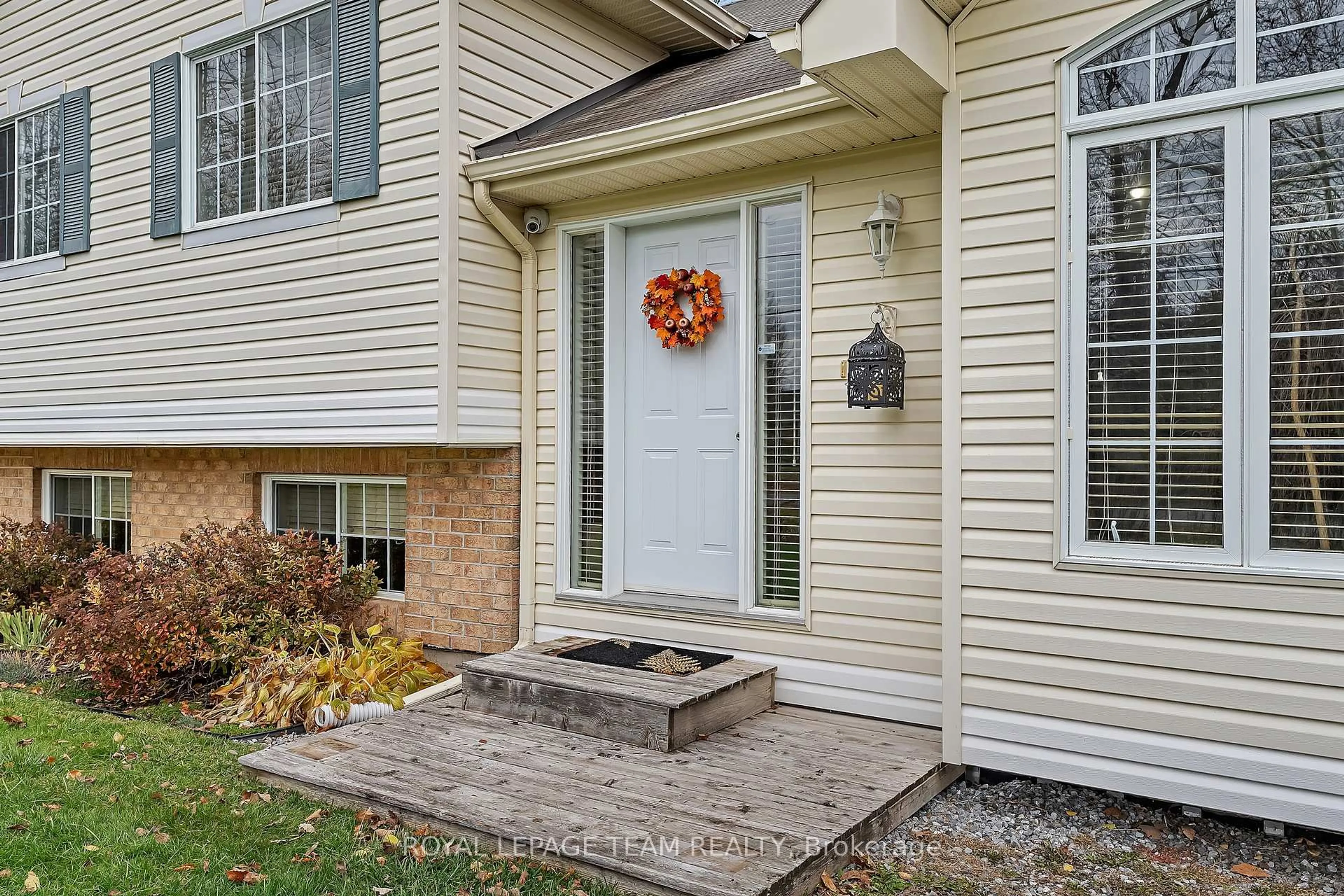 Unknown for 322 Cedar Crest Dr, Carleton Place Ontario K7C 3P2