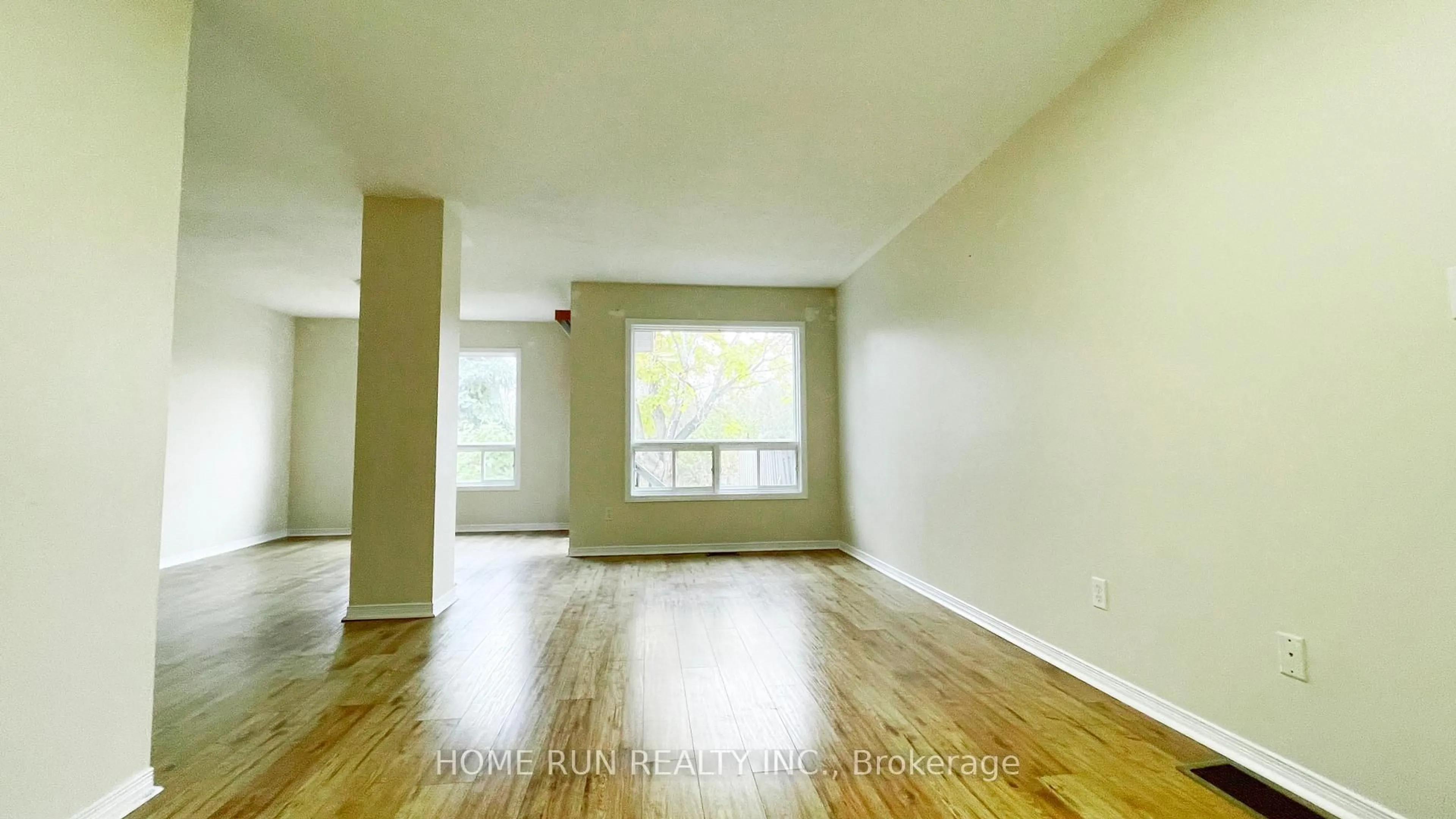 A pic of a room for 113 BLACKDOME Cres, Ottawa Ontario K2T 1B1