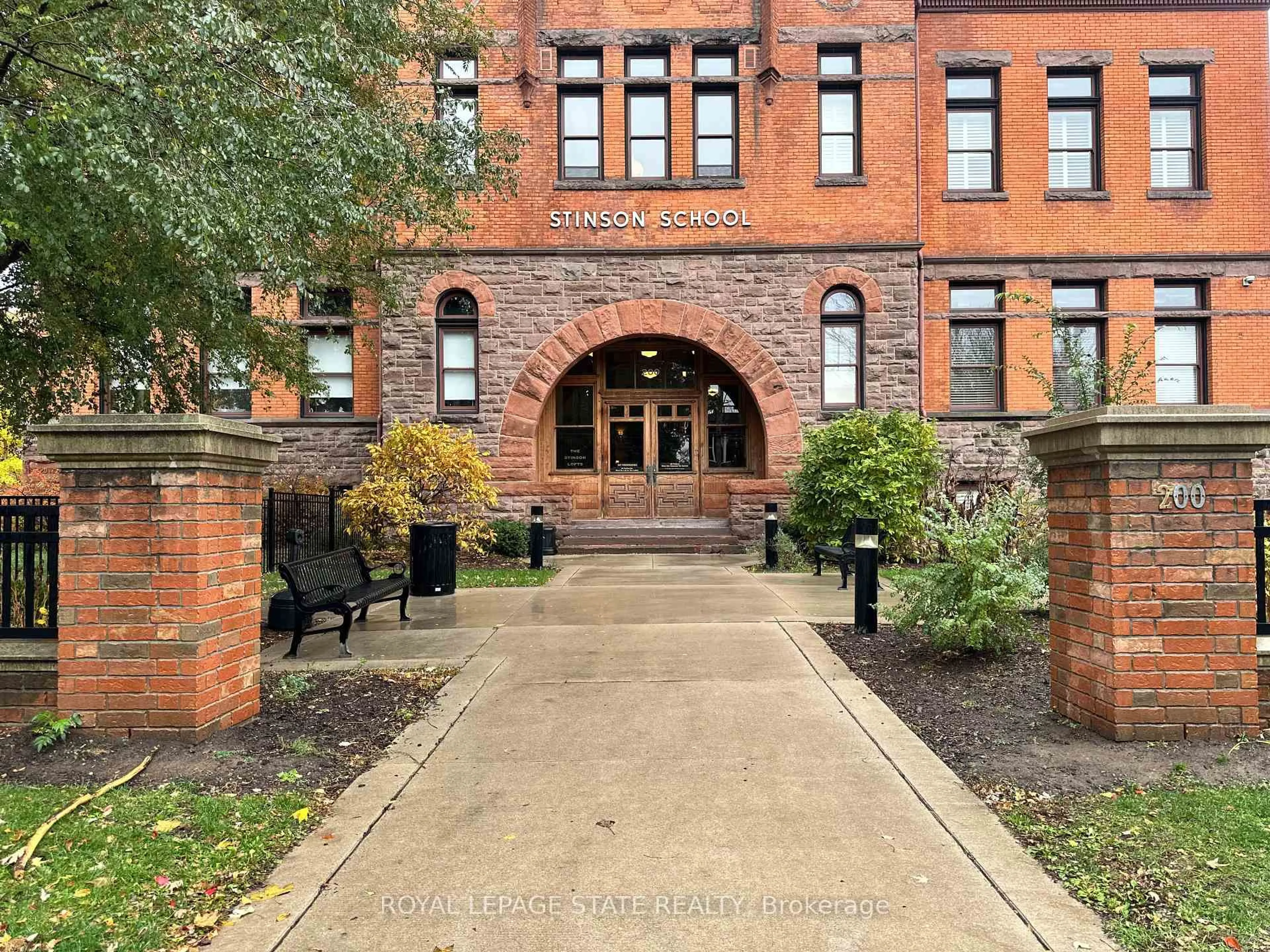 Unknown for 200 Stinson St #310, Hamilton Ontario L8N 4J5