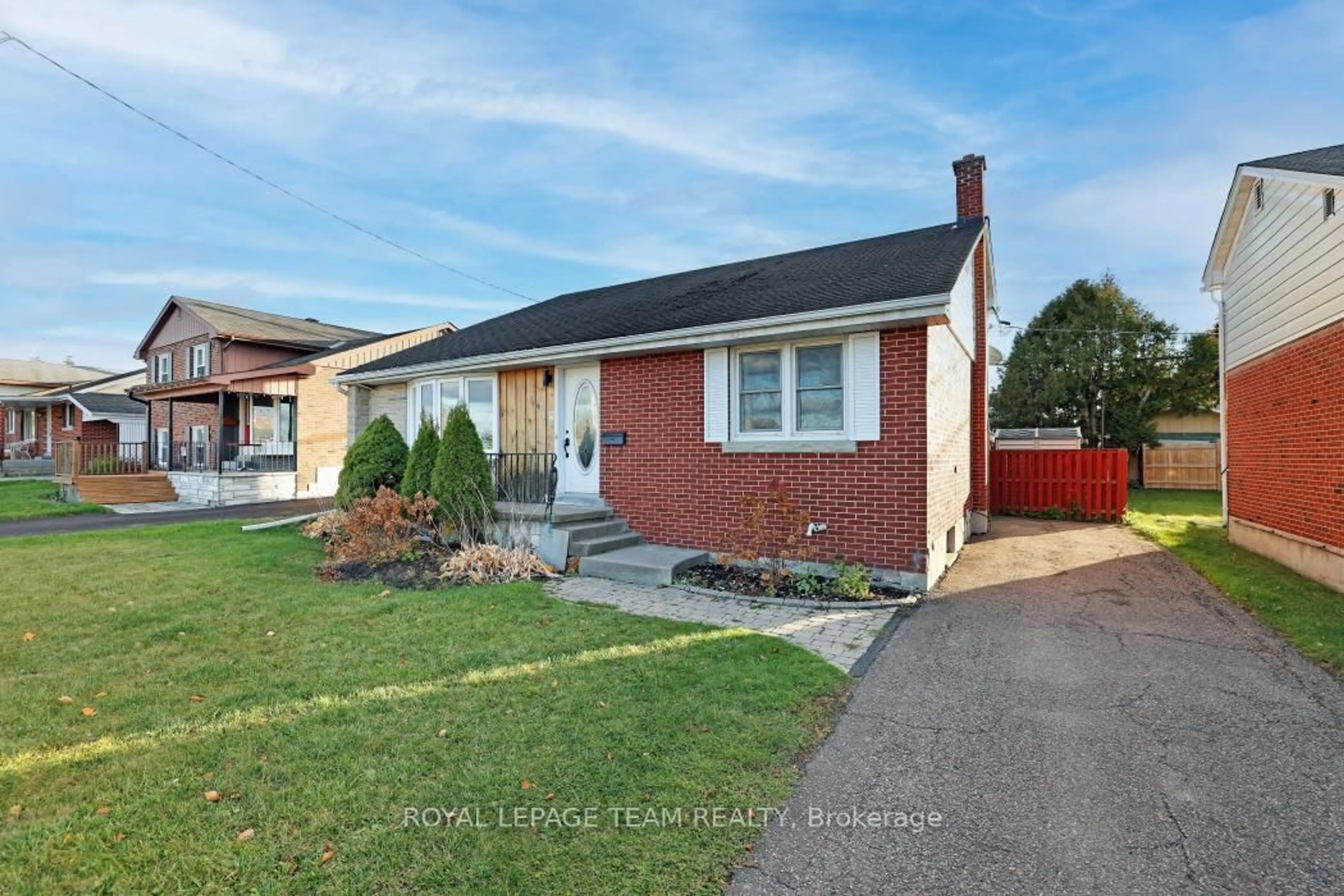 Home with brick exterior material, street for 171 Fourth Ave, Arnprior Ontario K7S 1Z5