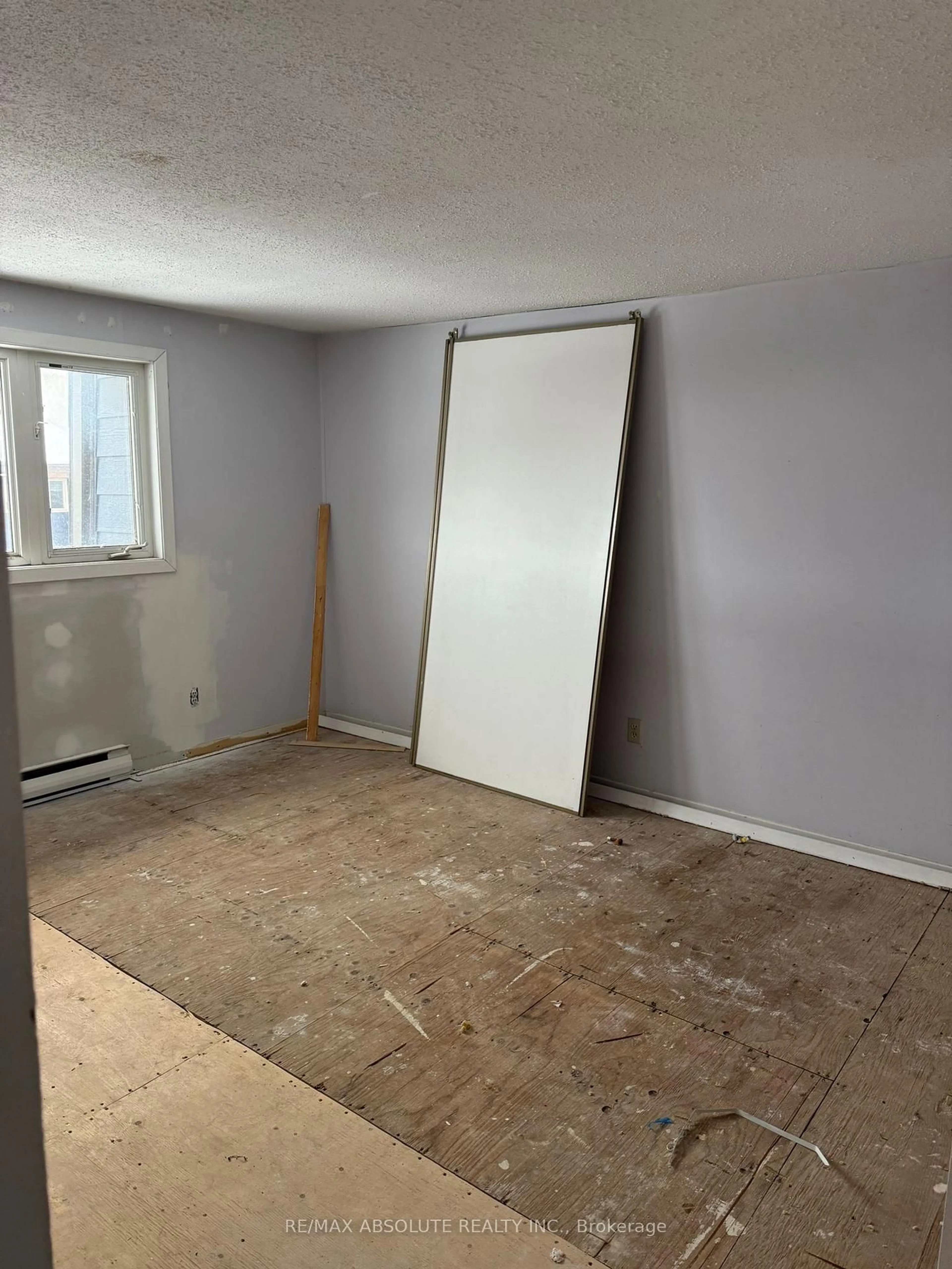 A pic of a room for 2610 Draper Ave #50, Ottawa Ontario K2H 8X8