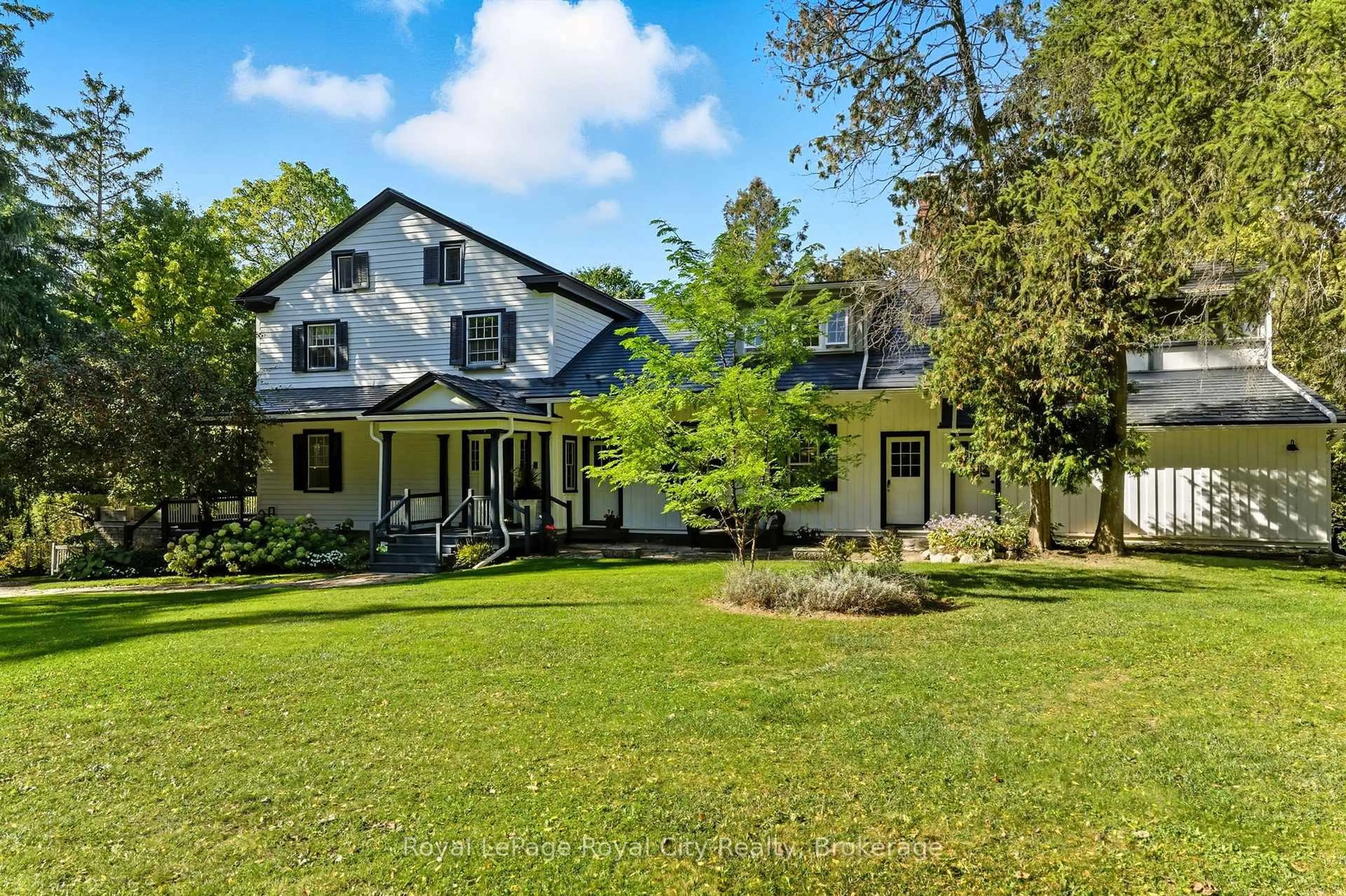 A pic from outside/outdoor area/front of a property/back of a property/a pic from drone, unknown for 66 Old Mill Rd, Cambridge Ontario N3H 4R8