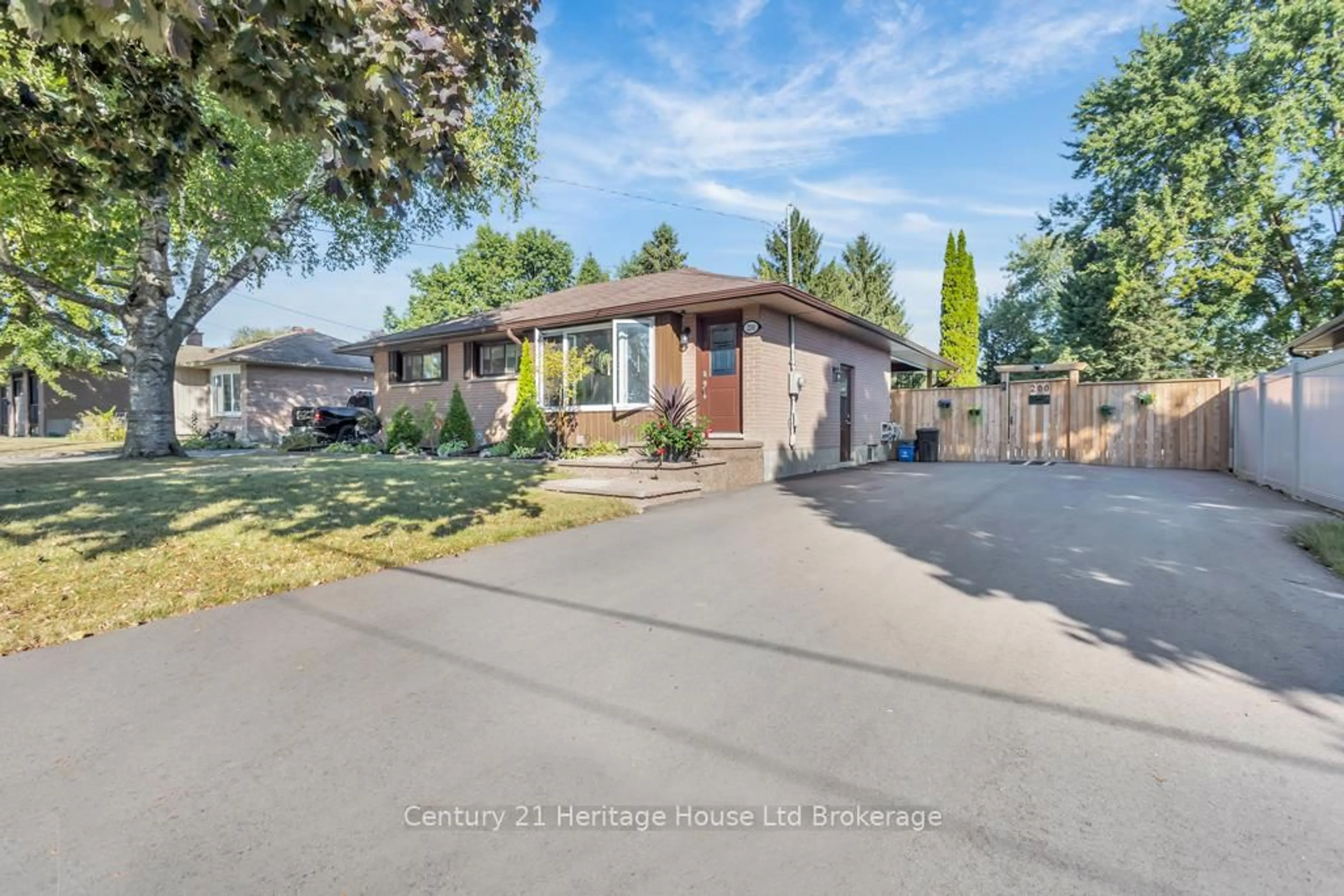 A pic from outside/outdoor area/front of a property/back of a property/a pic from drone, street for 200 Elizabeth St, Zorra Ontario N0M 2M0