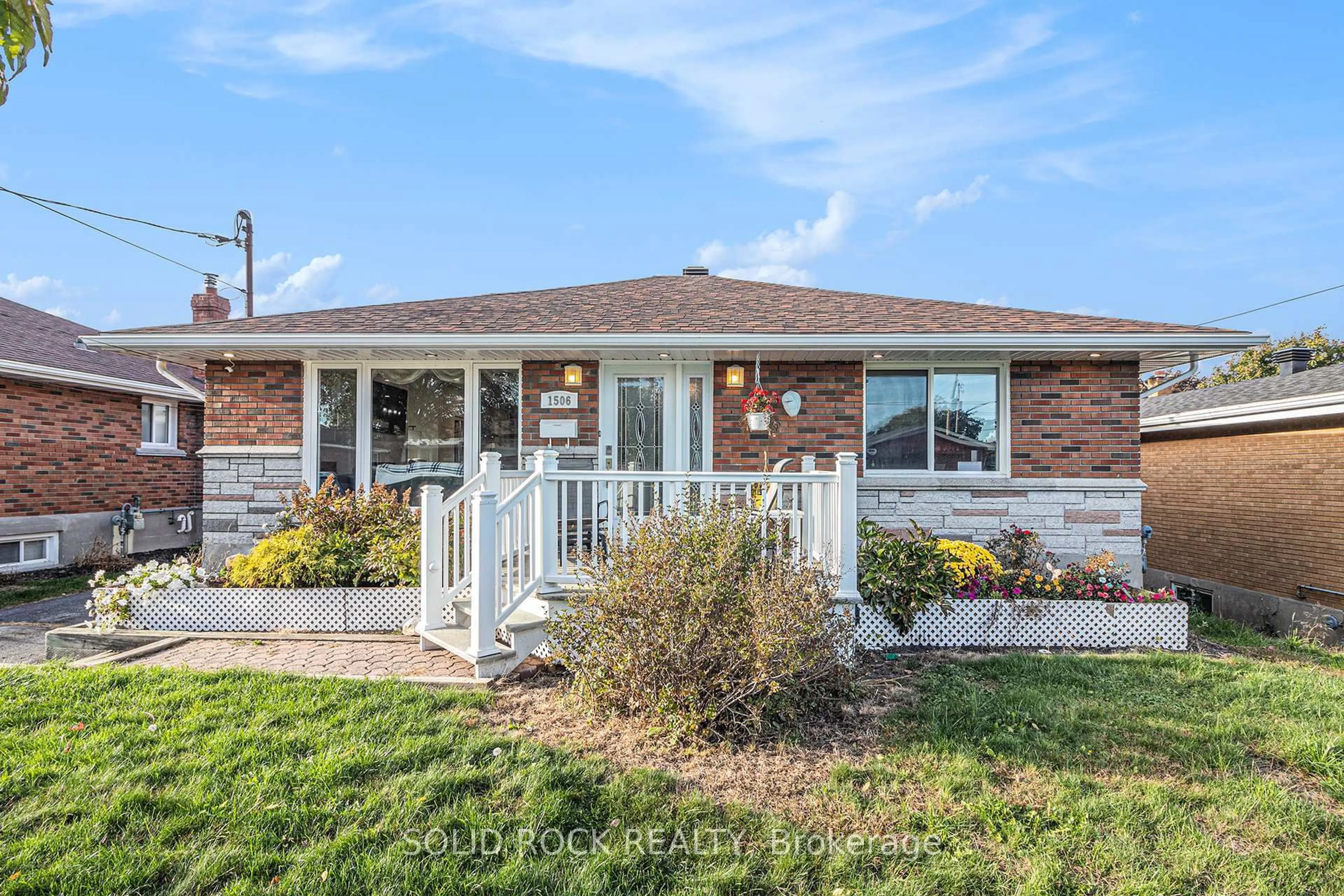 Home with brick exterior material, water/lake/river/ocean view for 1506 FIRST St, Cornwall Ontario K6H 1R1