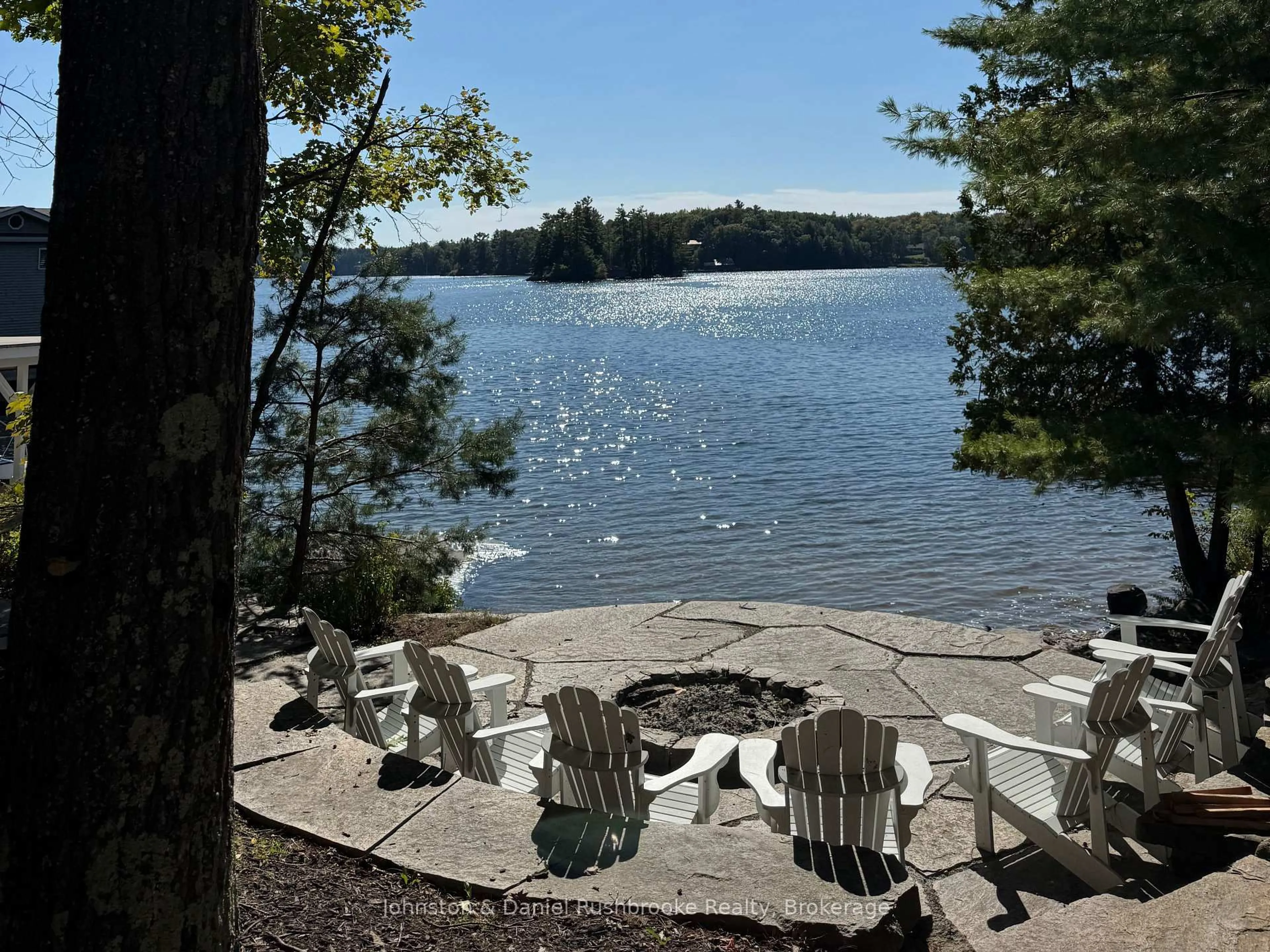 Patio, water/lake/river/ocean view for 44-2755 Muskoka Rd 118 West, Muskoka Lakes Ontario P0B 1J0