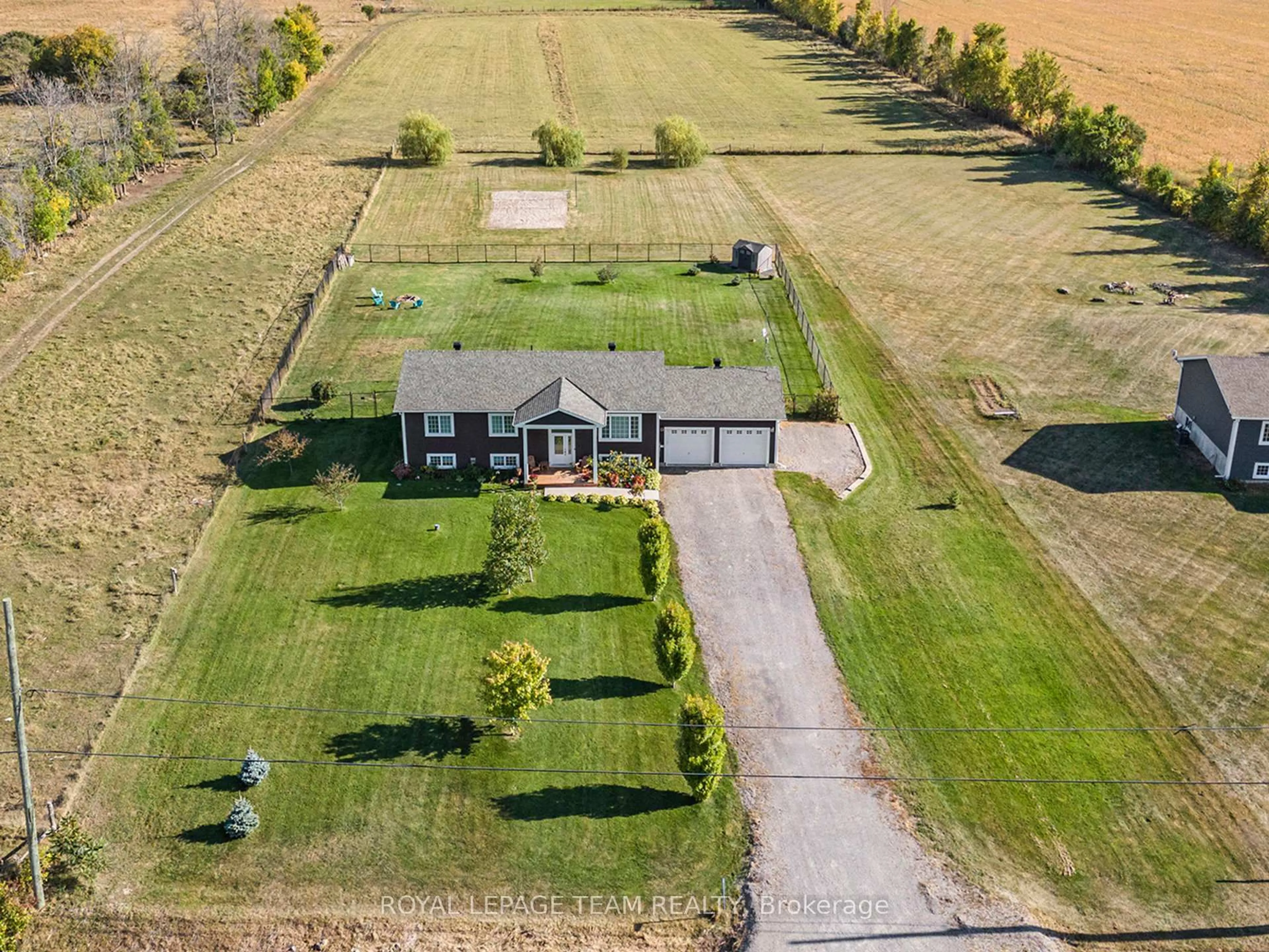 A pic from outside/outdoor area/front of a property/back of a property/a pic from drone, unknown for 1503 Hyndman Rd, Edwardsburgh/Cardinal Ontario K0E 1X0