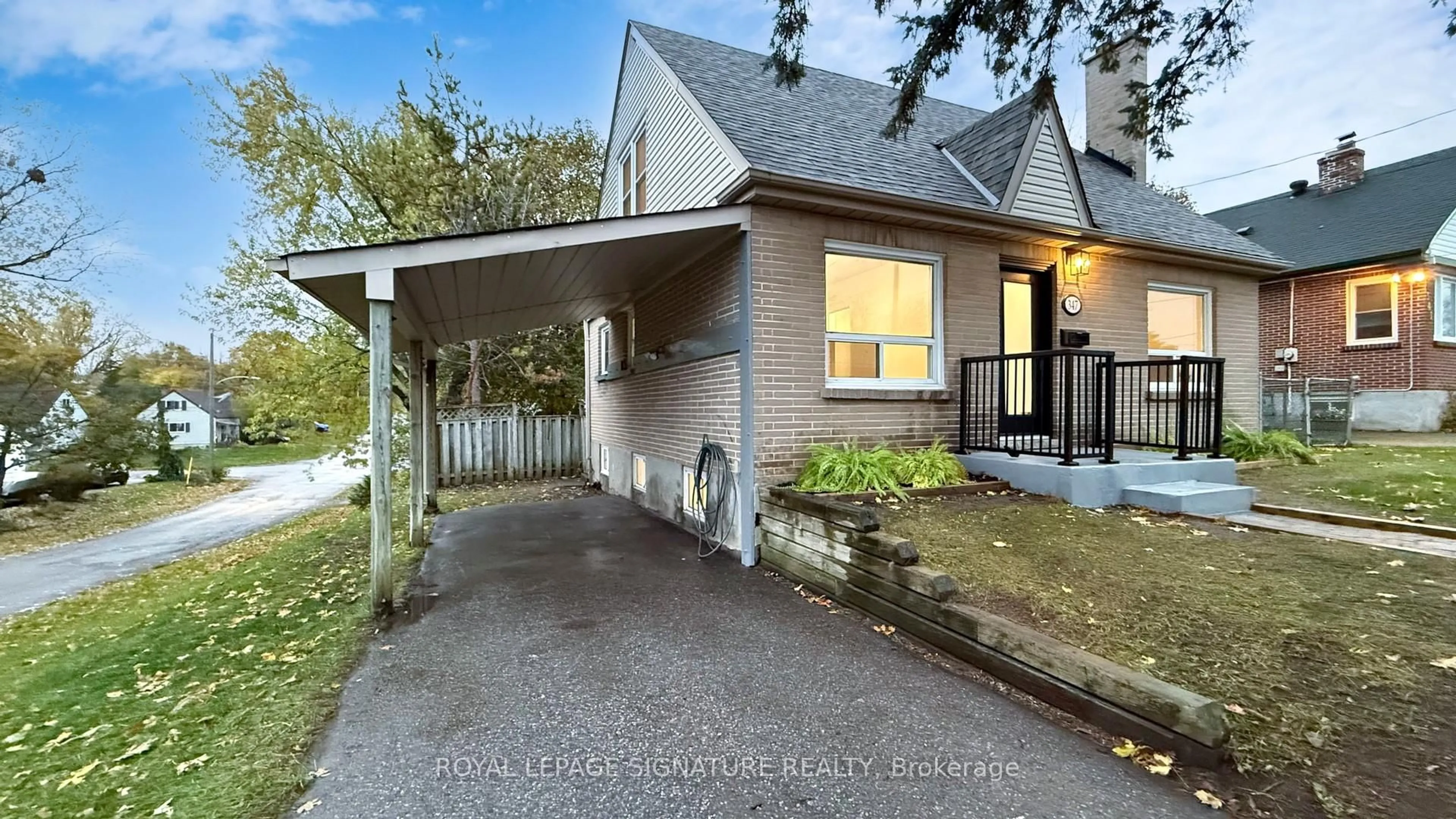 Home with vinyl exterior material, street for 347 Caddy St, Peterborough Ontario K9H 1M2