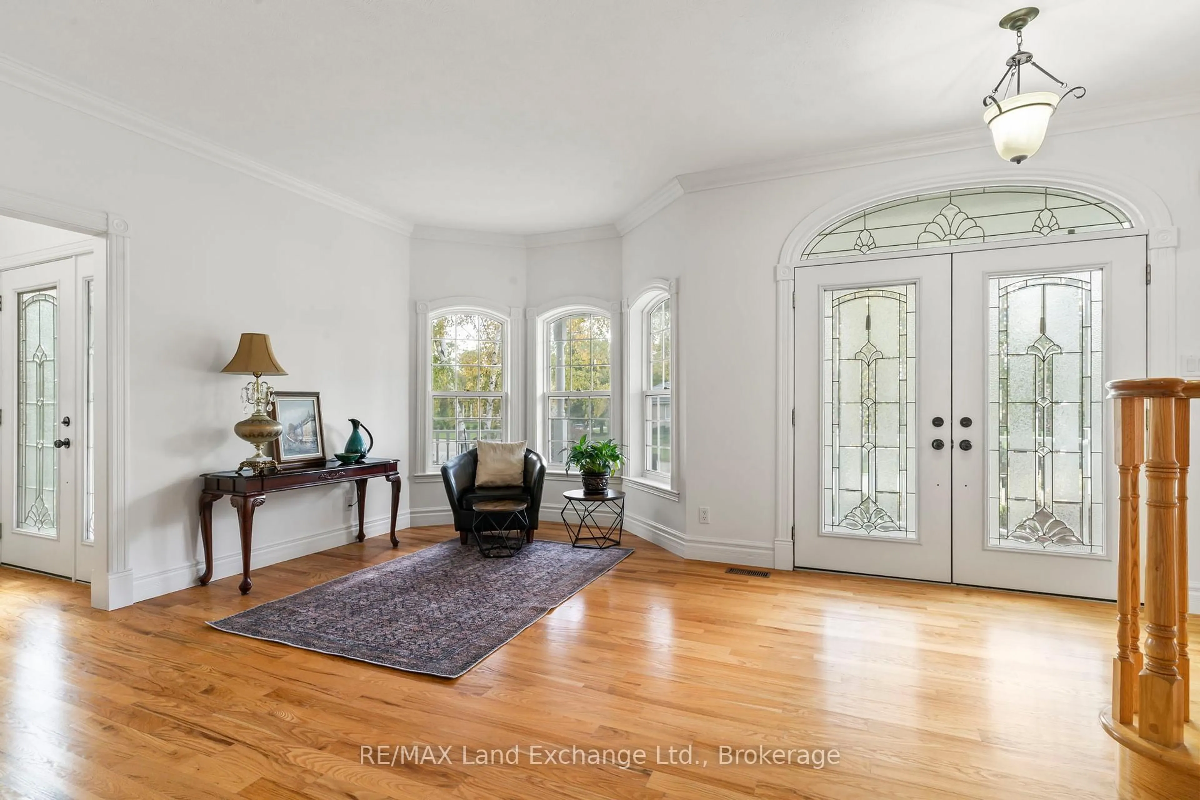 Indoor entryway for 169 Trillium Dr, Saugeen Shores Ontario N0H 2C2