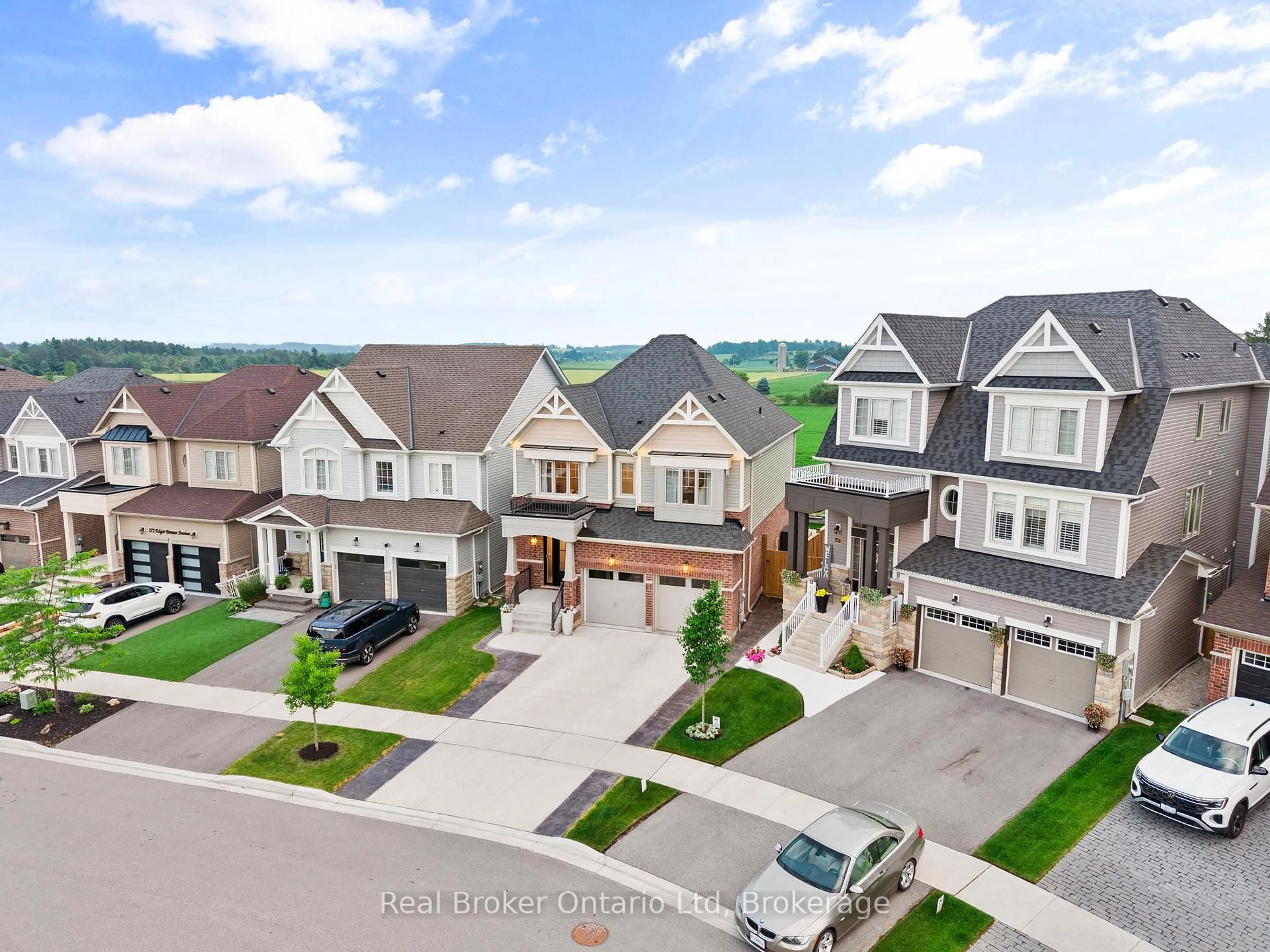A pic from outside/outdoor area/front of a property/back of a property/a pic from drone, street for 264 Edgar Bonner Ave, Guelph/Eramosa Ontario N0B 2K0