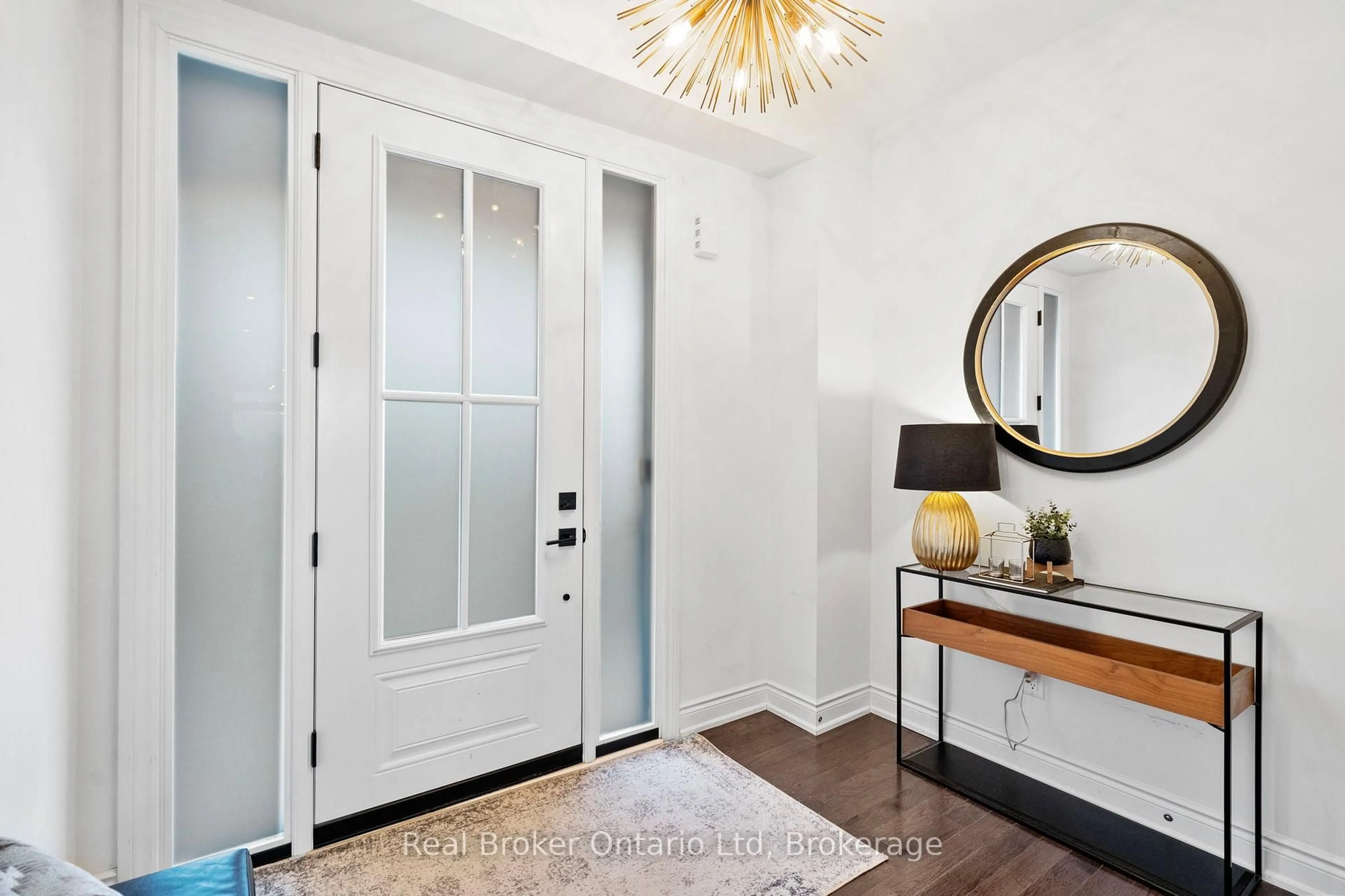 Indoor entryway for 264 Edgar Bonner Ave, Guelph/Eramosa Ontario N0B 2K0